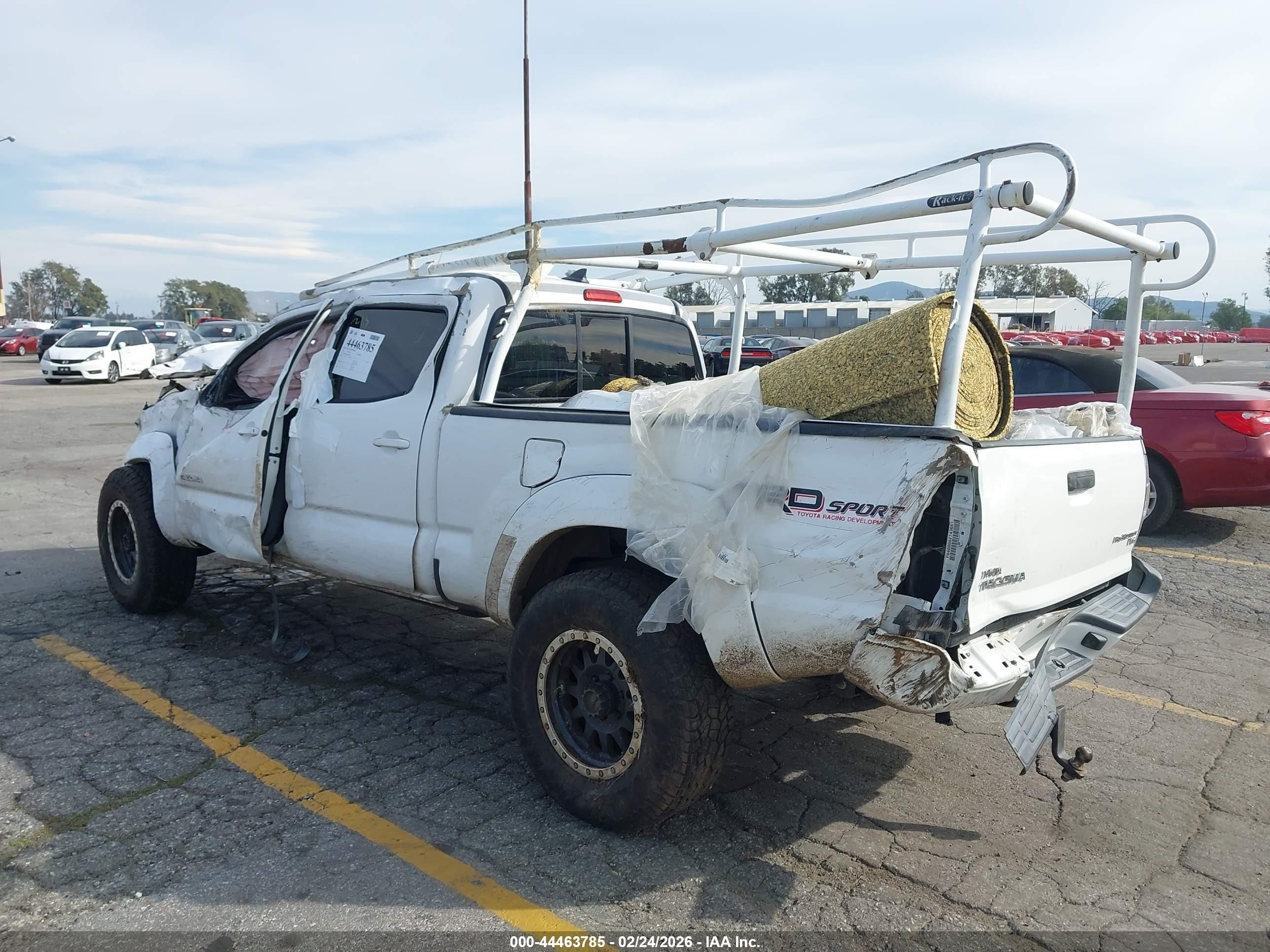 2014 Toyota Tacoma Prerunner V6 Белый vin: 3TMKU4HN9EM041820