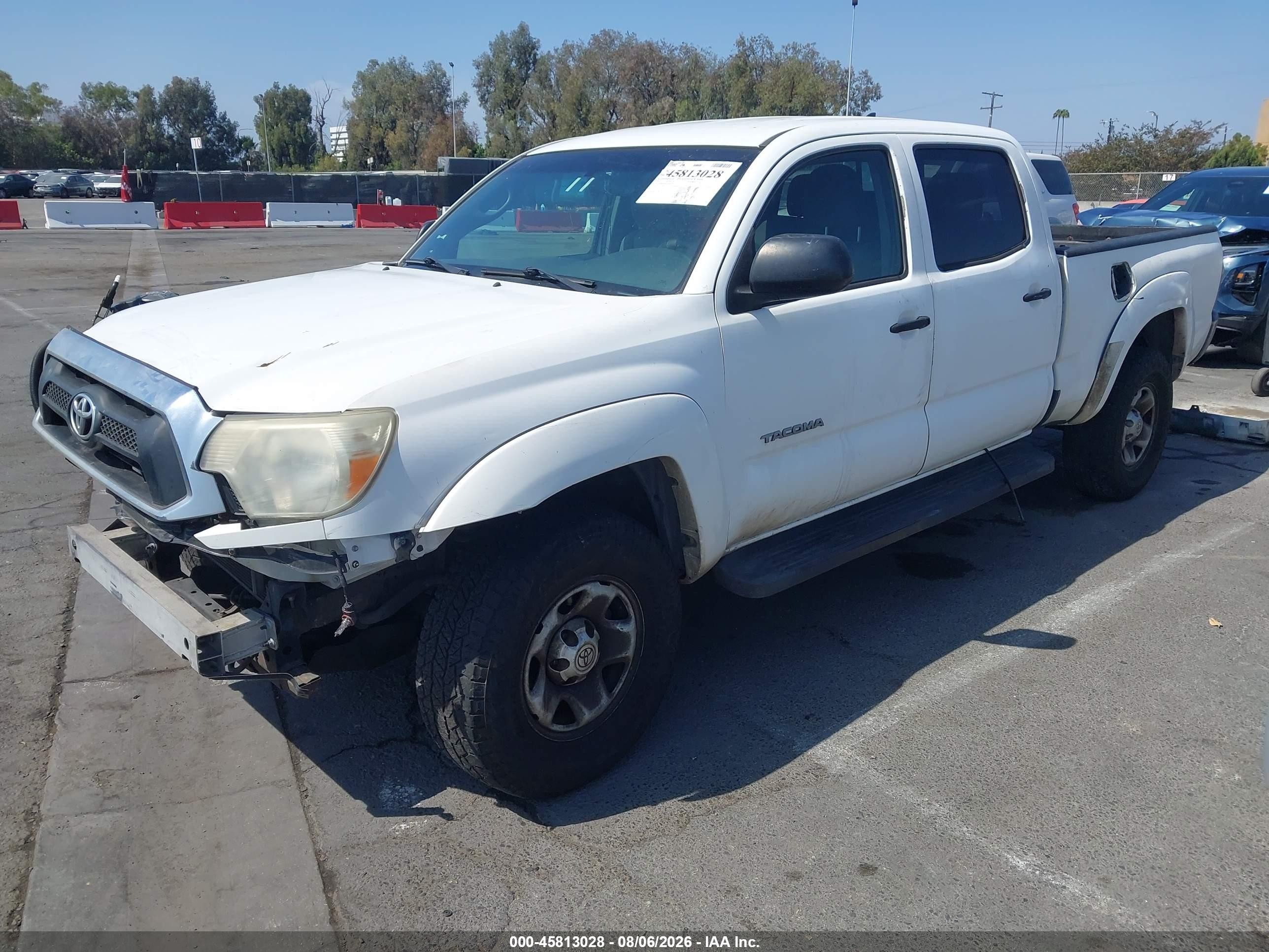 2015 Toyota Tacoma Prerunner V6 Белый vin: 3TMKU4HN9FM045996