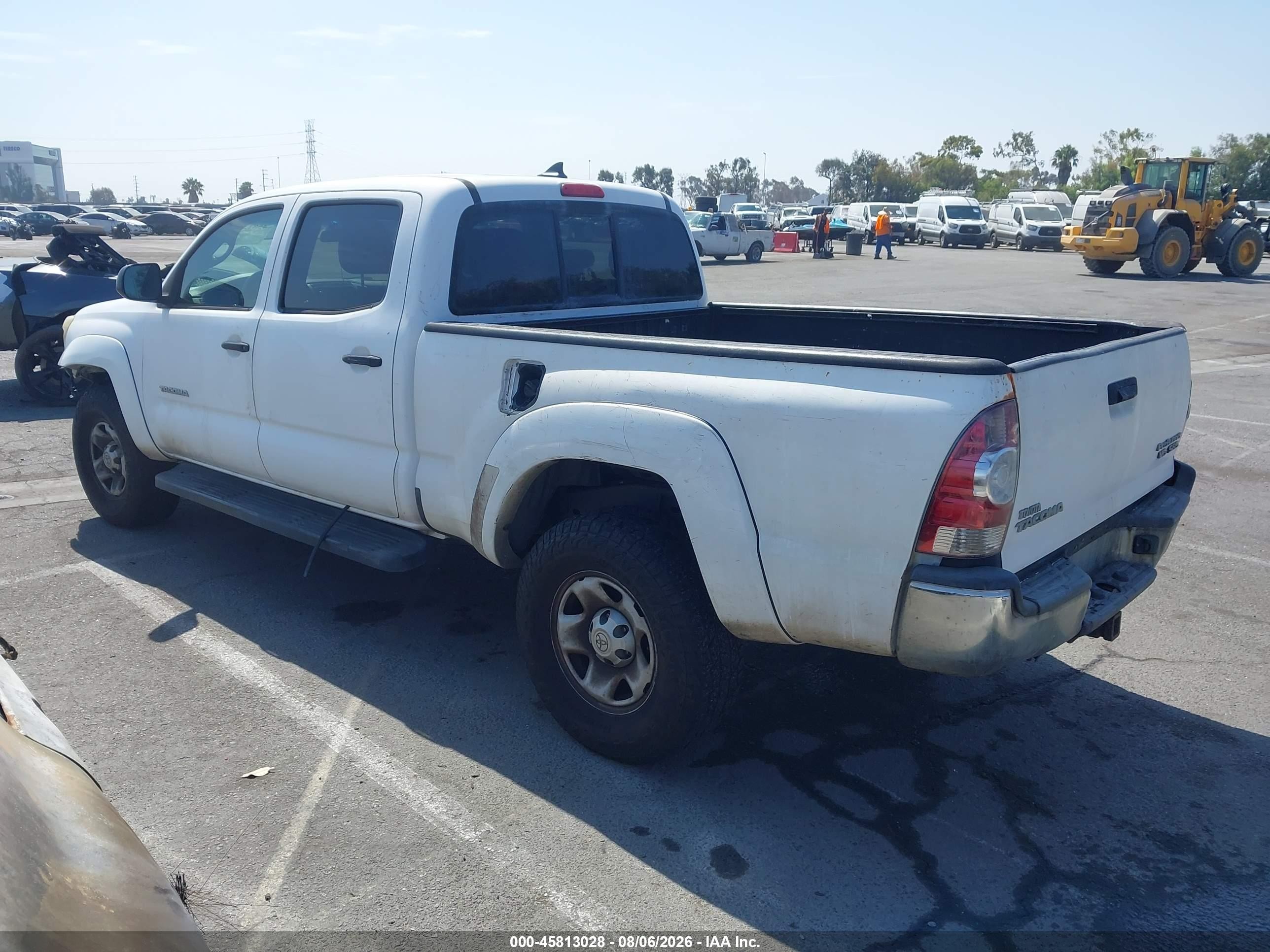 2015 Toyota Tacoma Prerunner V6 Белый vin: 3TMKU4HN9FM045996