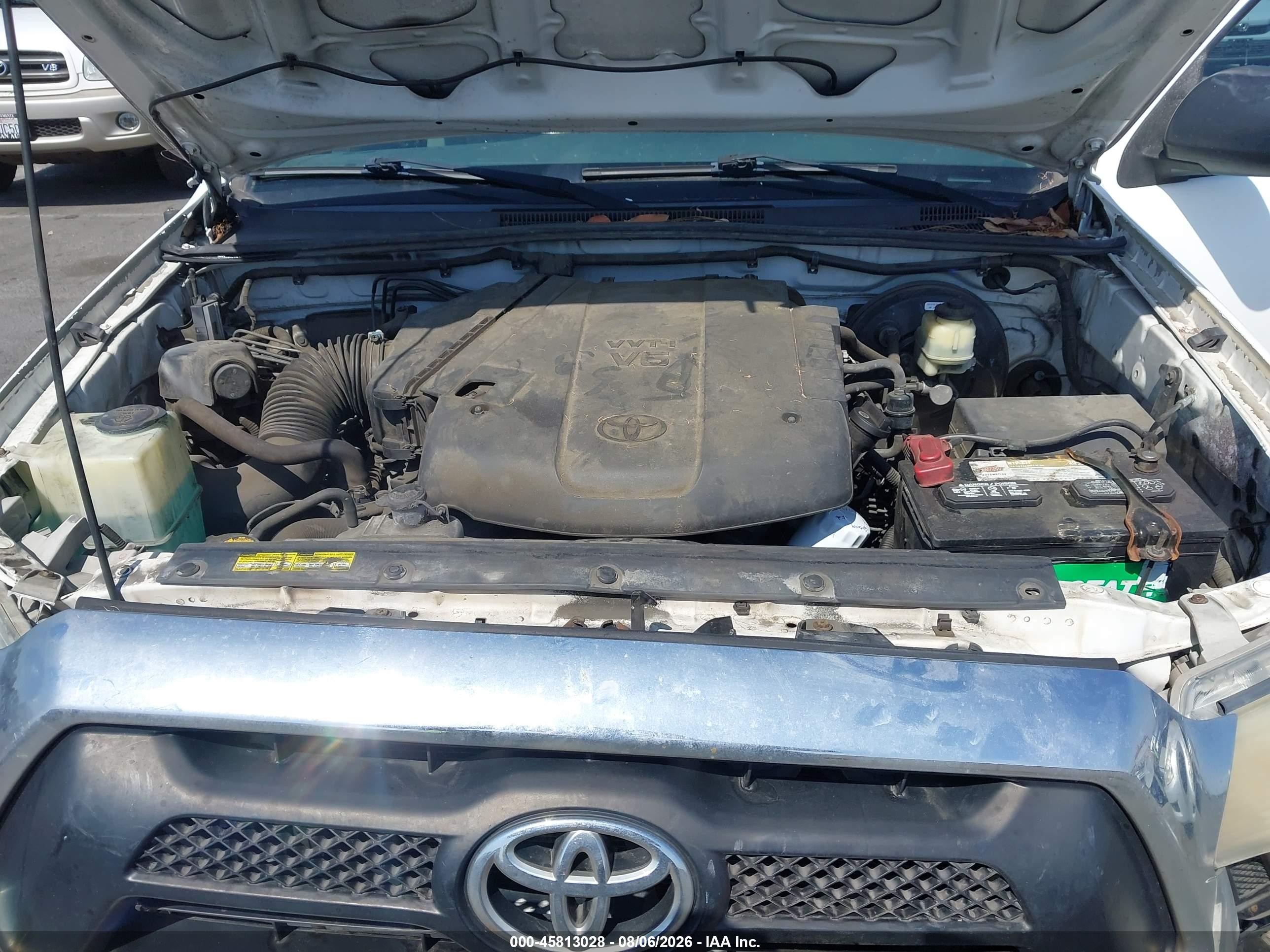 2015 Toyota Tacoma Prerunner V6 Белый vin: 3TMKU4HN9FM045996