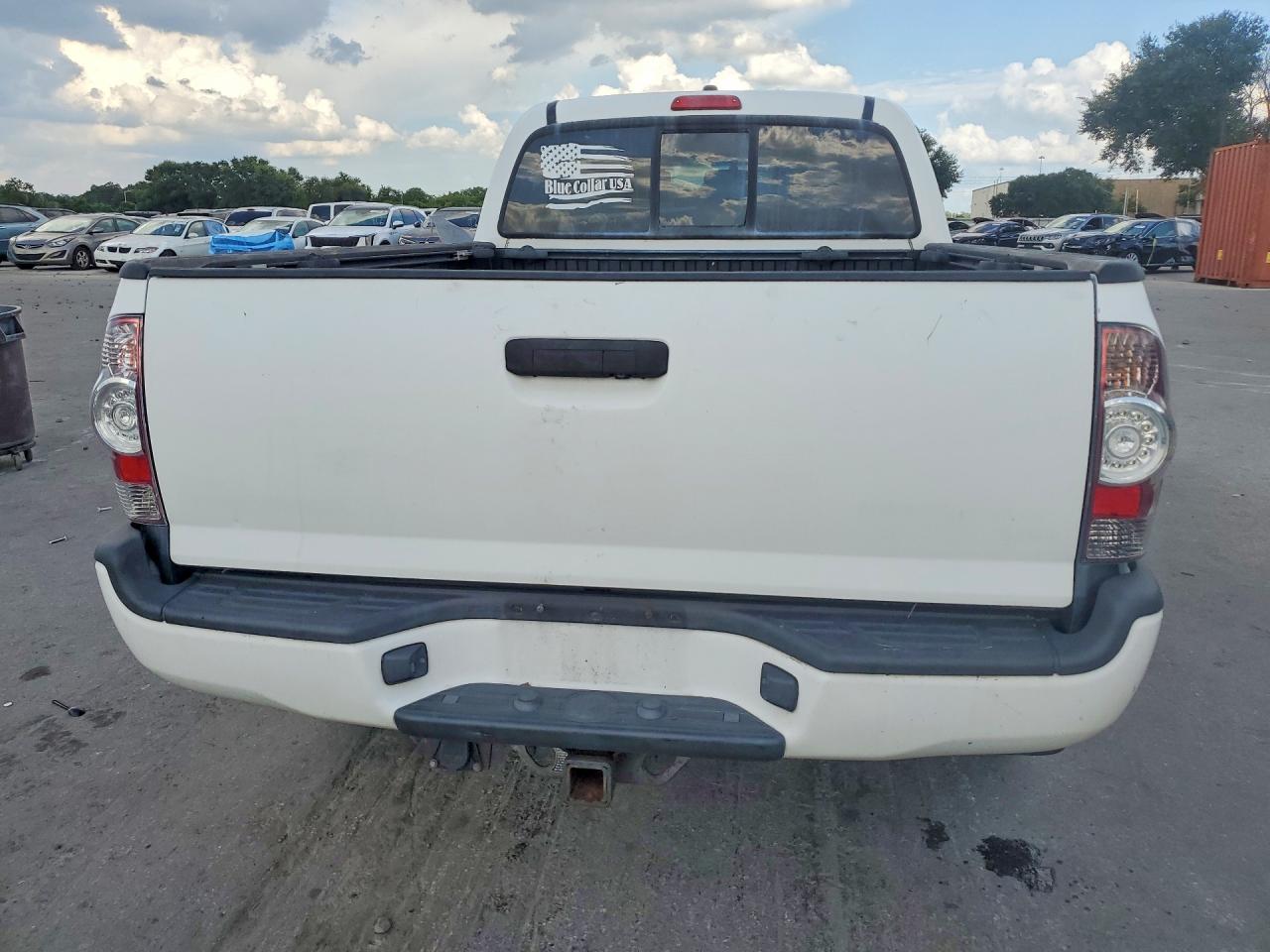 2011 Toyota Tacoma Double Cab Prerunner Long Bed White vin: 3TMKU4HNXBM029106