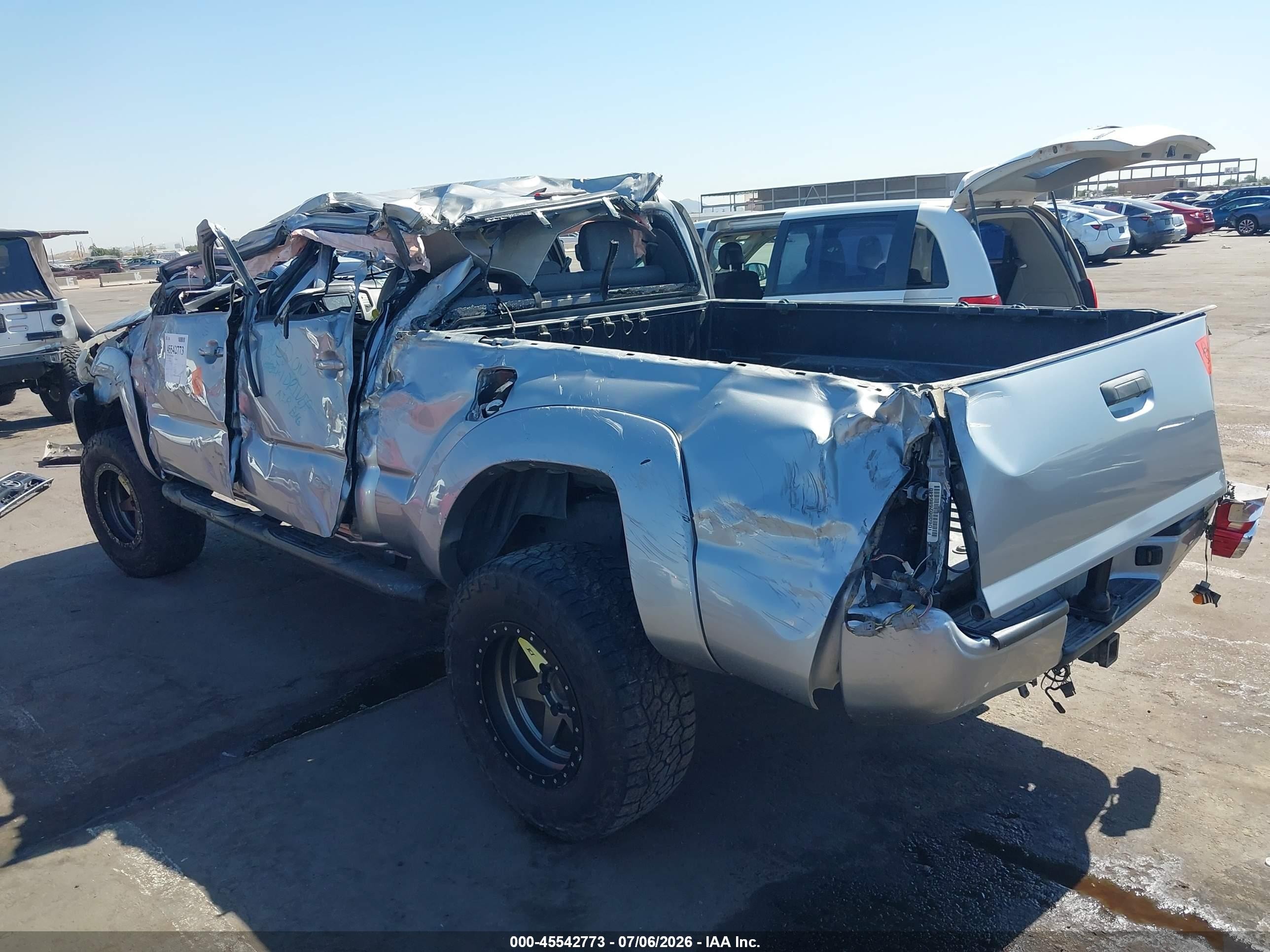 2014 Toyota Tacoma Prerunner V6 Silver vin: 3TMKU4HNXEM041079