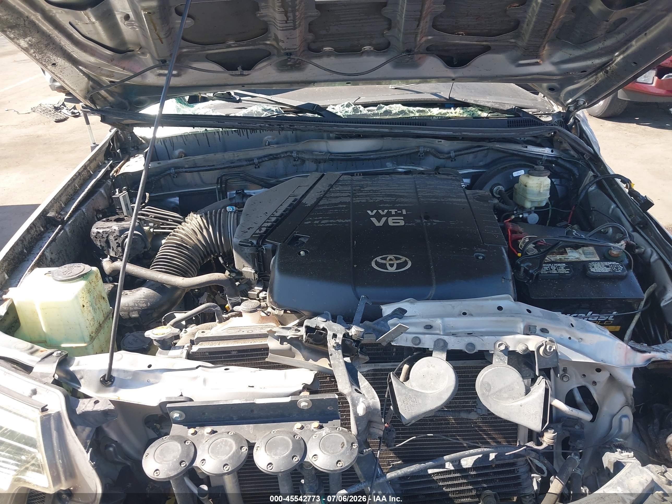 2014 Toyota Tacoma Prerunner V6 Silver vin: 3TMKU4HNXEM041079