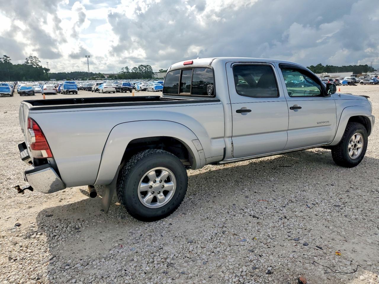 2009 Toyota Tacoma Double Cab Prerunner Long Bed Silver vin: 3TMKU72N09M018894