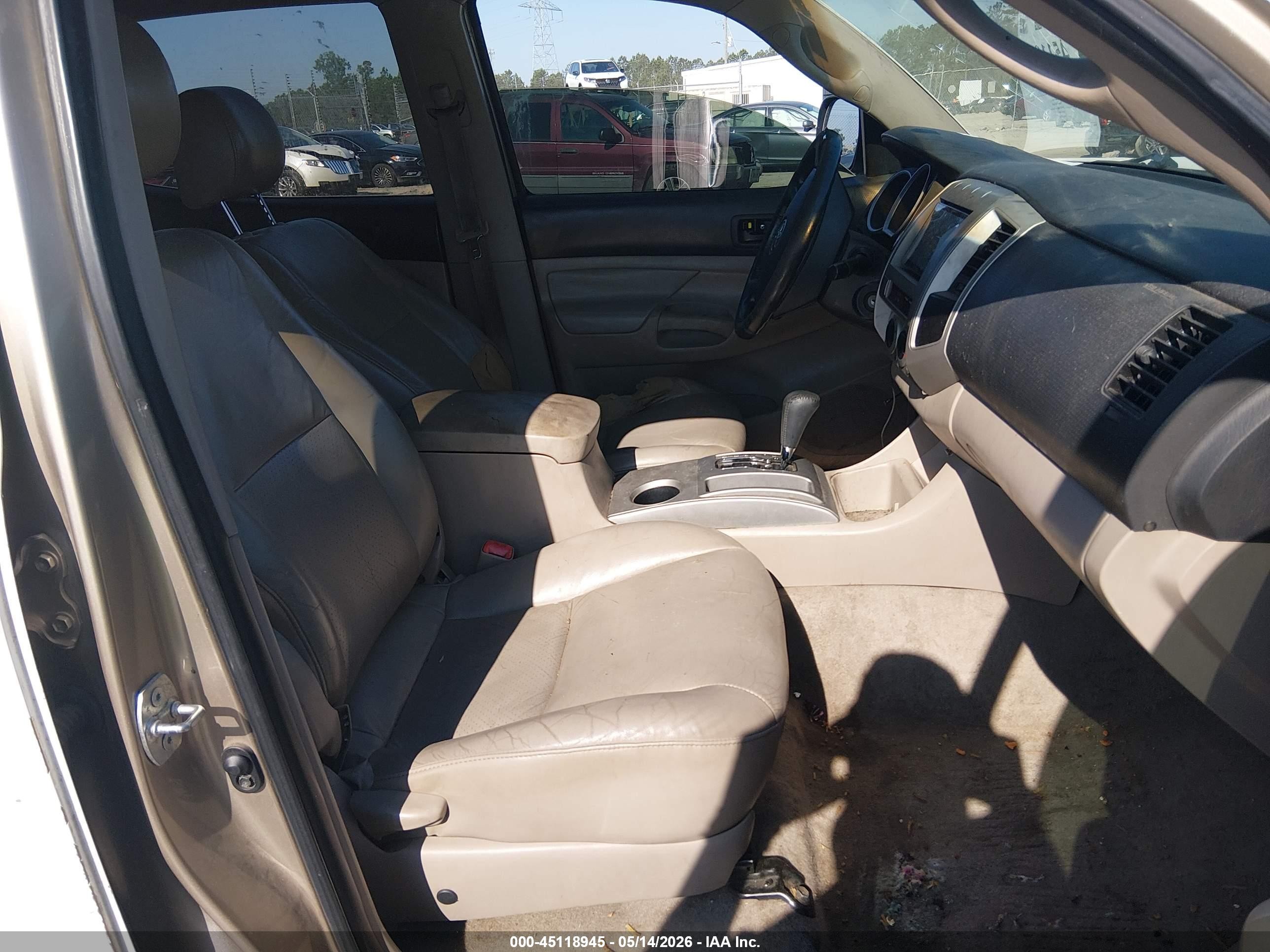2007 Toyota Tacoma Prerunner V6 White vin: 3TMKU72N17M013281