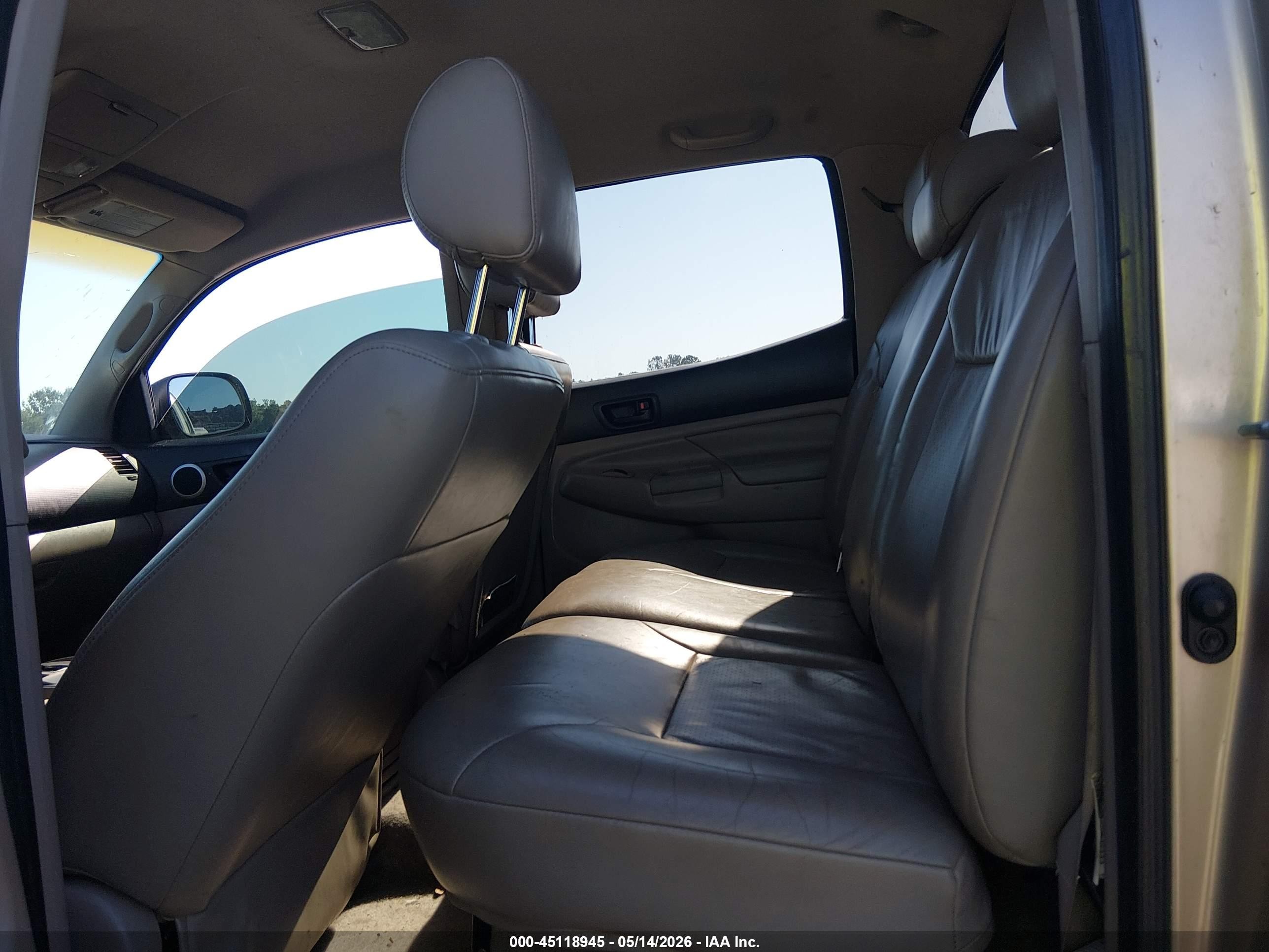 2007 Toyota Tacoma Prerunner V6 White vin: 3TMKU72N17M013281