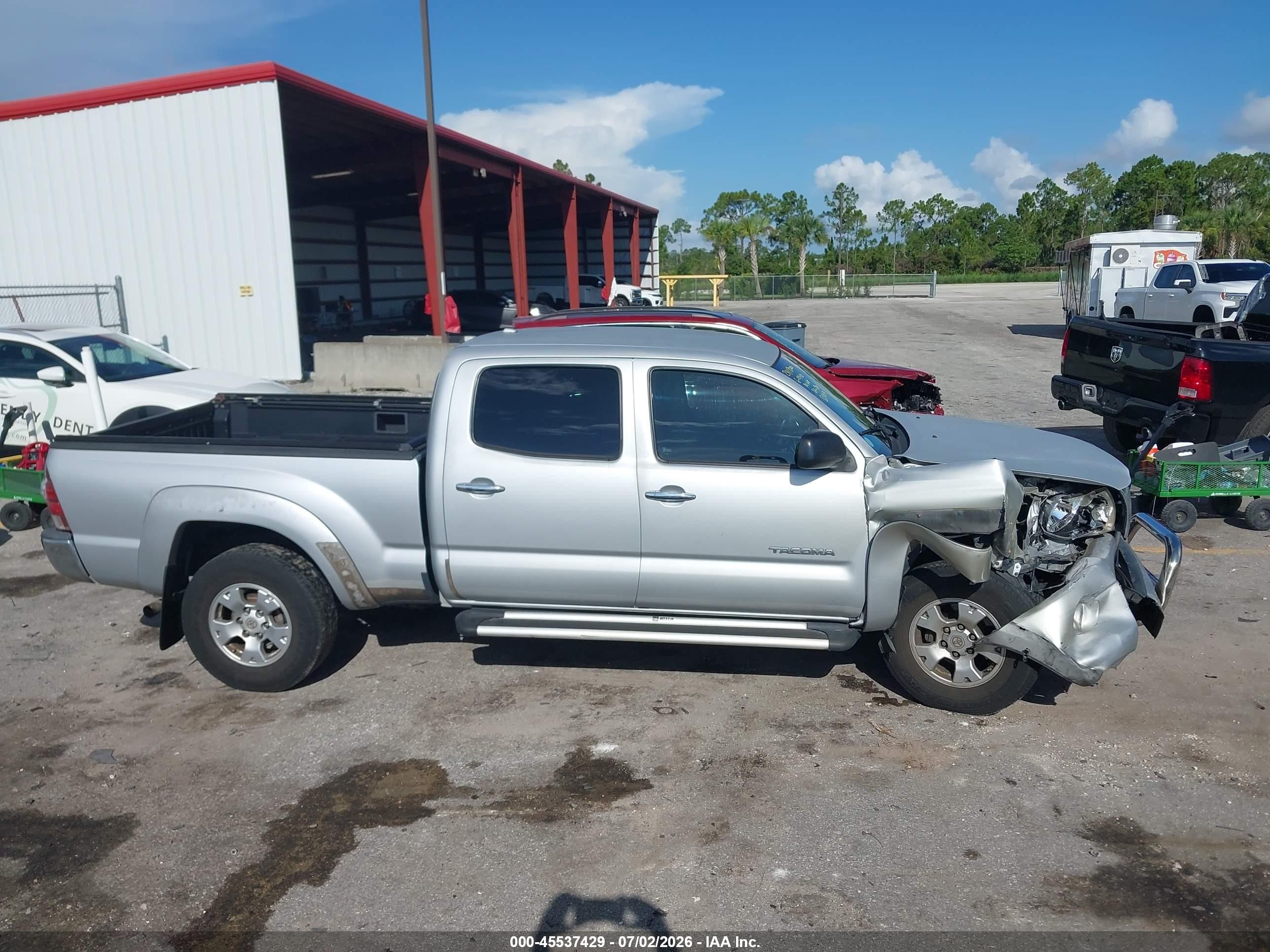 2009 Toyota Tacoma Prerunner V6 Silver vin: 3TMKU72N19M018712