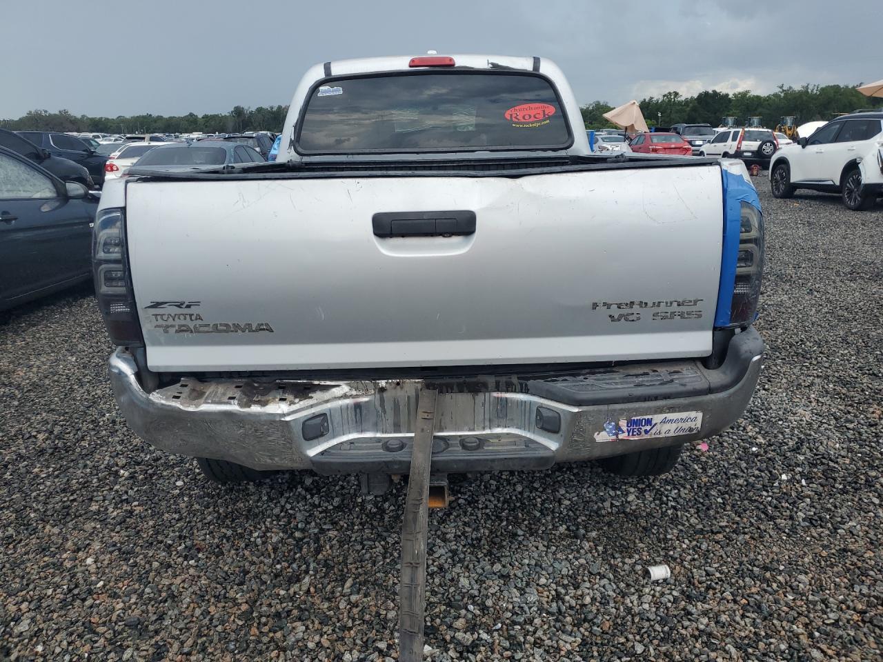 2009 Toyota Tacoma Double Cab Prerunner Long Bed Silver vin: 3TMKU72N19M023232