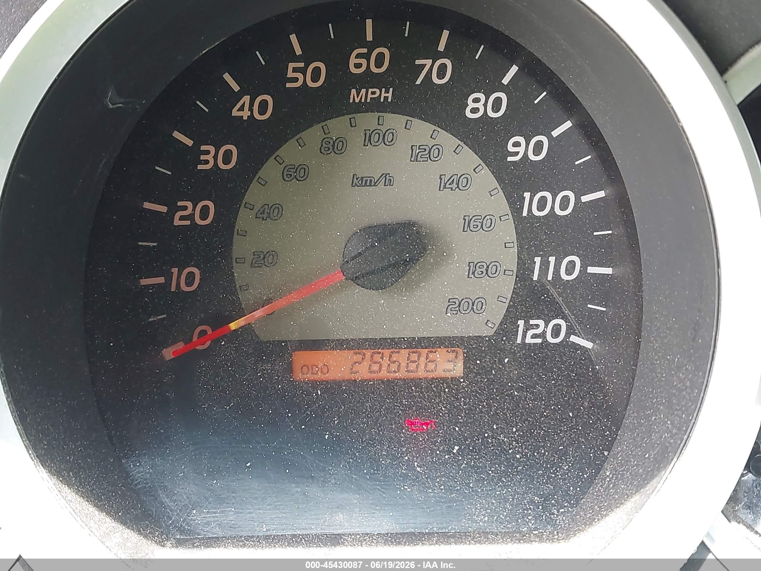 2005 Toyota Tacoma Prerunner V6 Silver vin: 3TMKU72N25M002447
