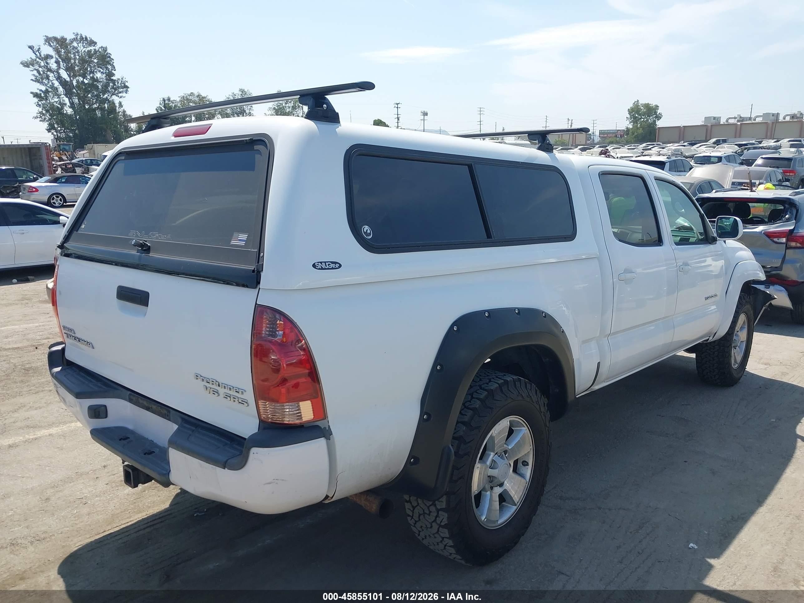 2008 Toyota Tacoma Prerunner V6 White vin: 3TMKU72N28M013985