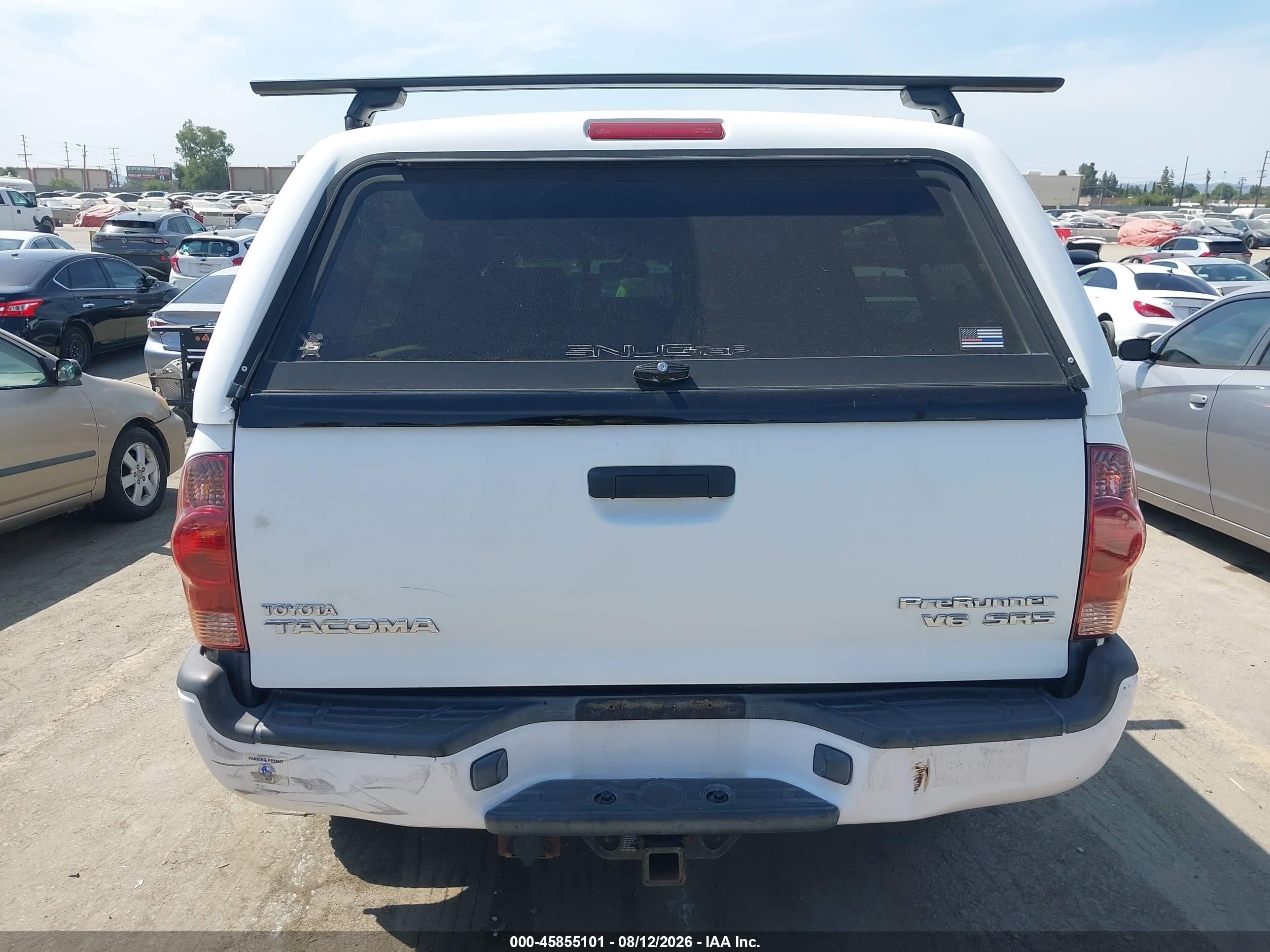 2008 Toyota Tacoma Prerunner V6 White vin: 3TMKU72N28M013985