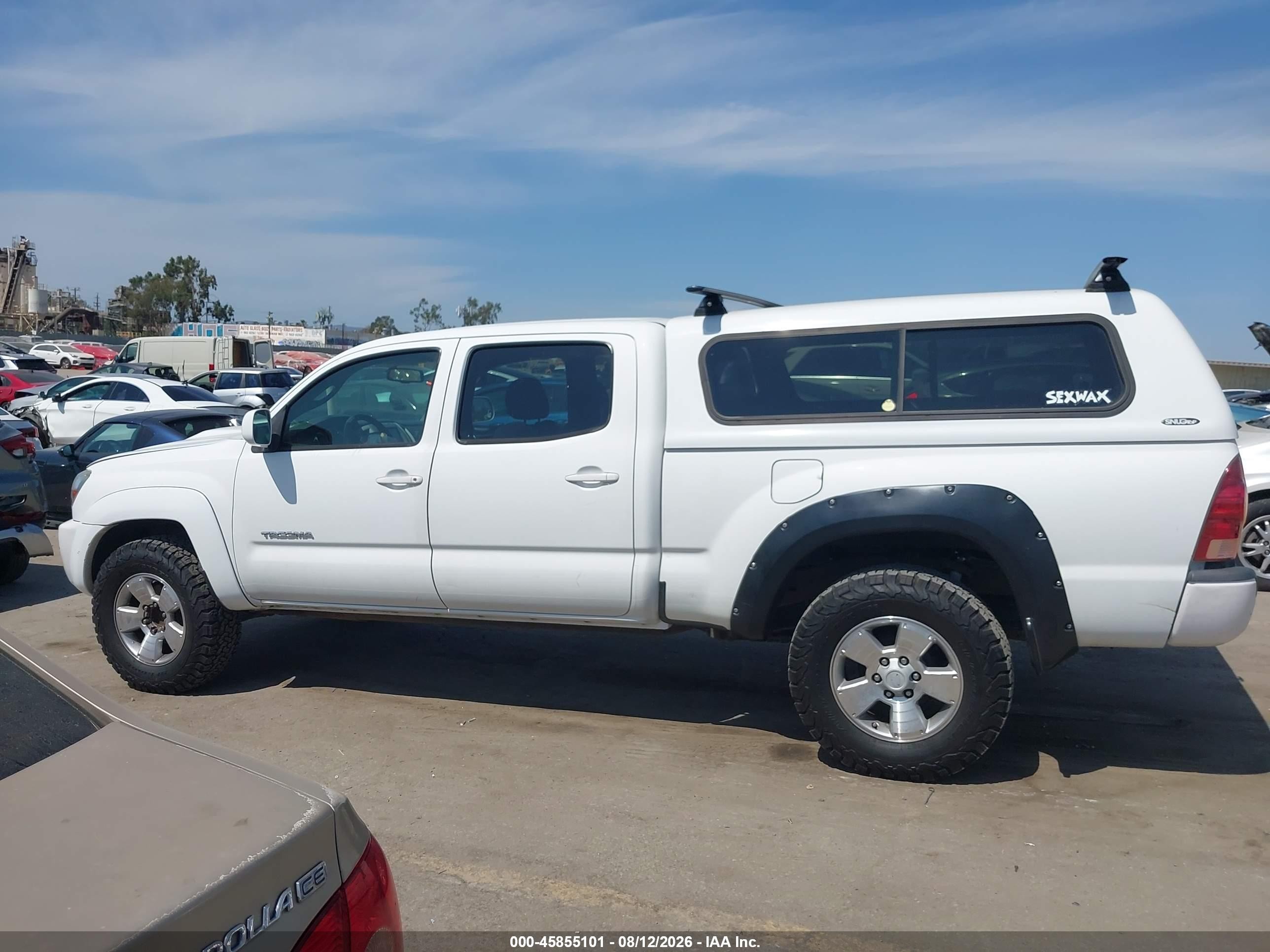2008 Toyota Tacoma Prerunner V6 White vin: 3TMKU72N28M013985