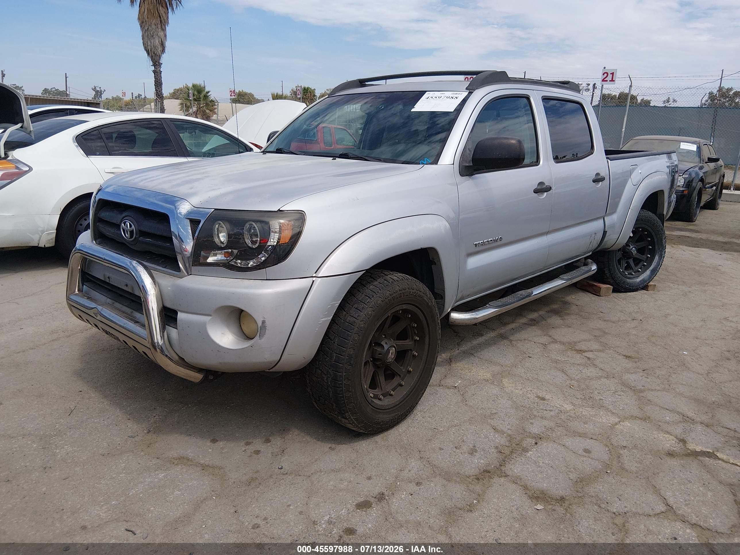 2008 Toyota Tacoma Prerunner V6 Silver vin: 3TMKU72N48M017018