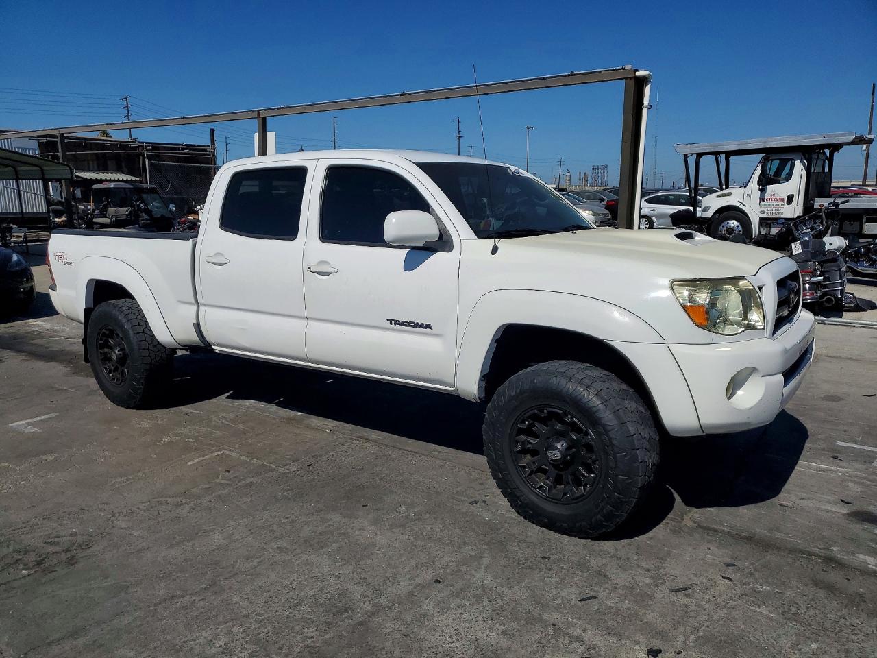 2006 Toyota Tacoma Double Cab Prerunner Long Bed White vin: 3TMKU72N56M007031