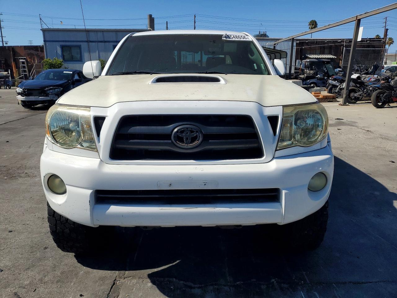 2006 Toyota Tacoma Double Cab Prerunner Long Bed White vin: 3TMKU72N56M007031