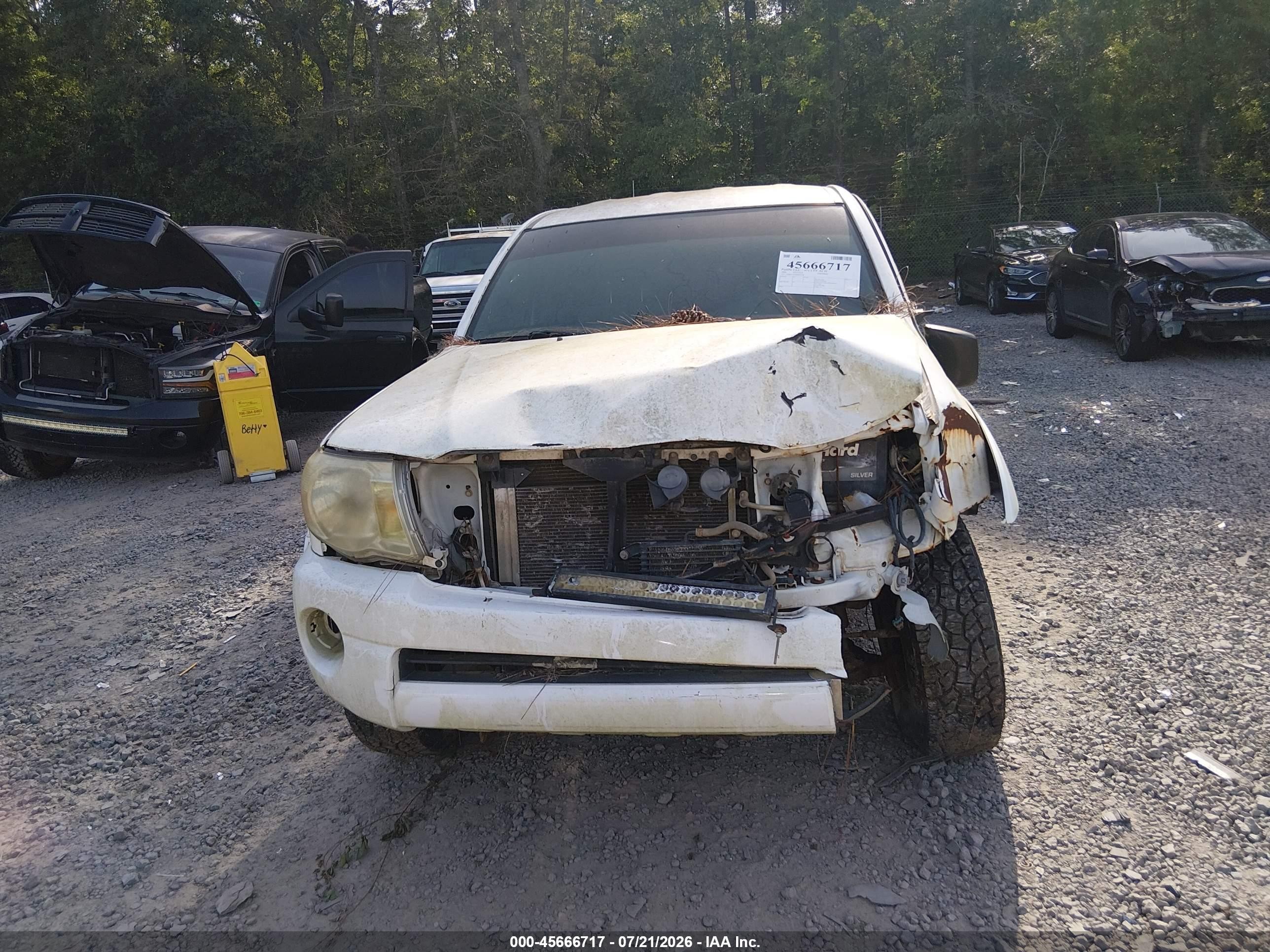 2008 Toyota Tacoma Prerunner V6 White vin: 3TMKU72N58M013768
