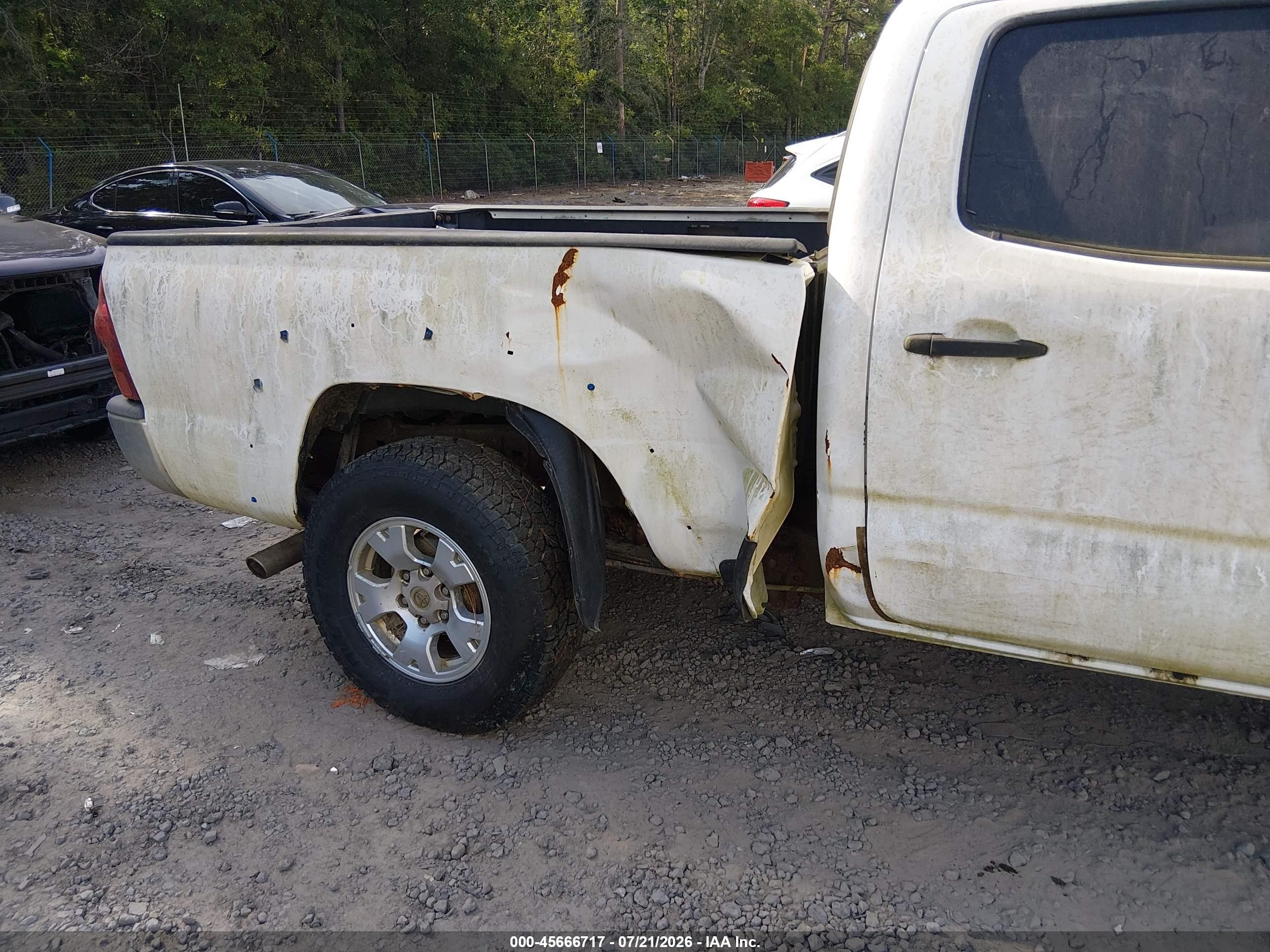 2008 Toyota Tacoma Prerunner V6 White vin: 3TMKU72N58M013768