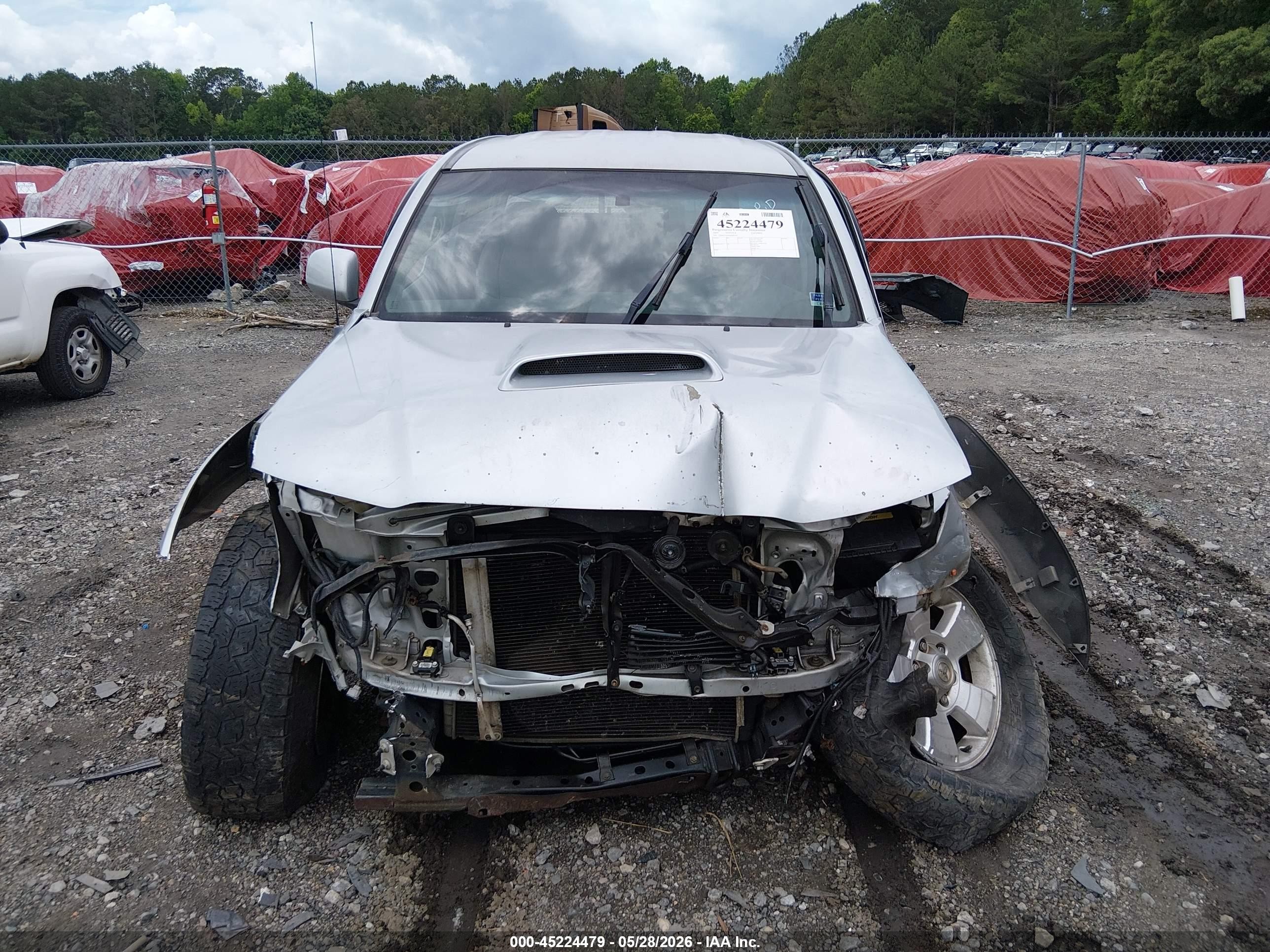 2005 Toyota Tacoma Prerunner V6 Silver vin: 3TMKU72N85M003103