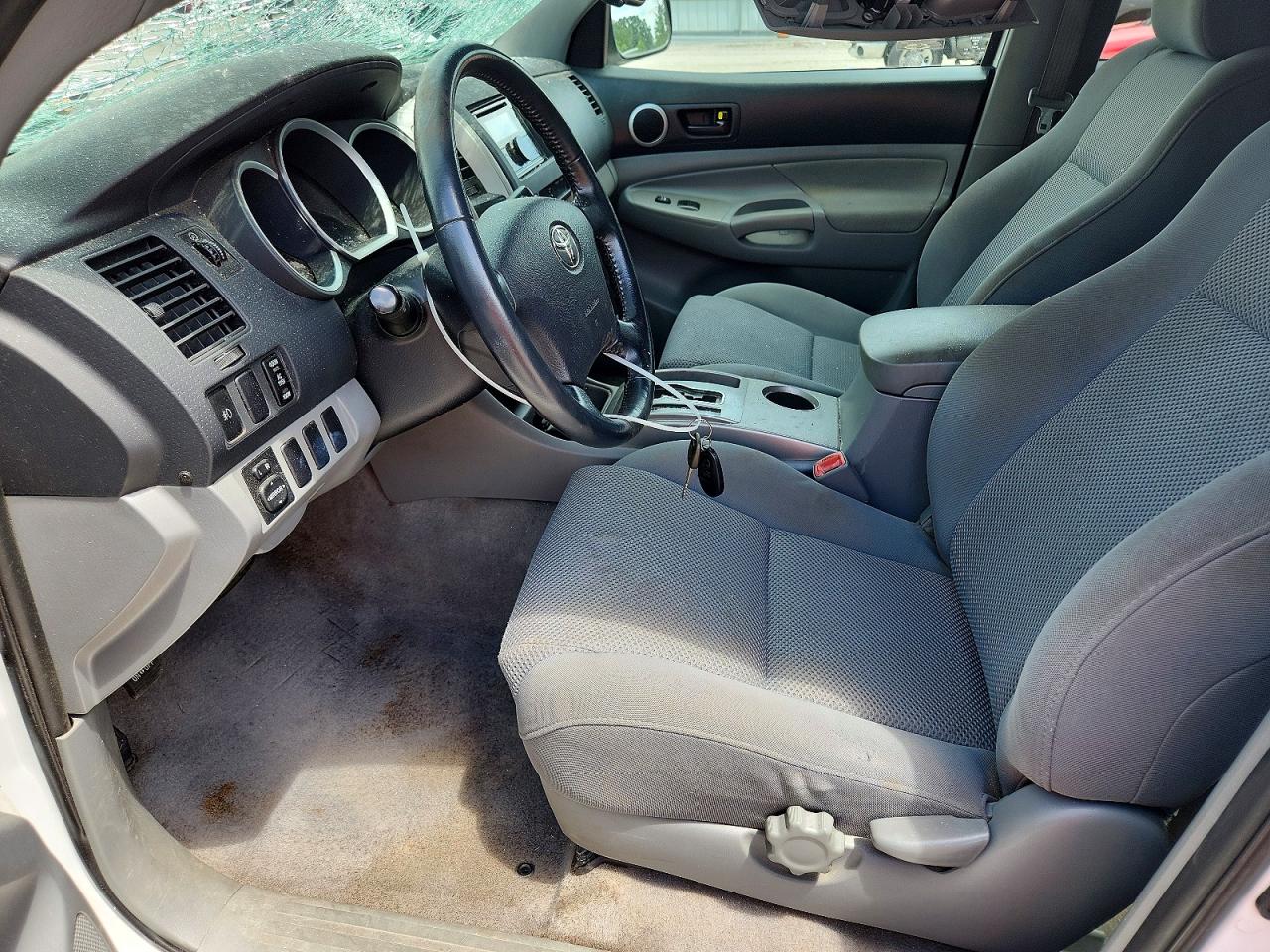 2008 Toyota Tacoma Double Cab Prerunner Long Bed White vin: 3TMKU72N88M013845