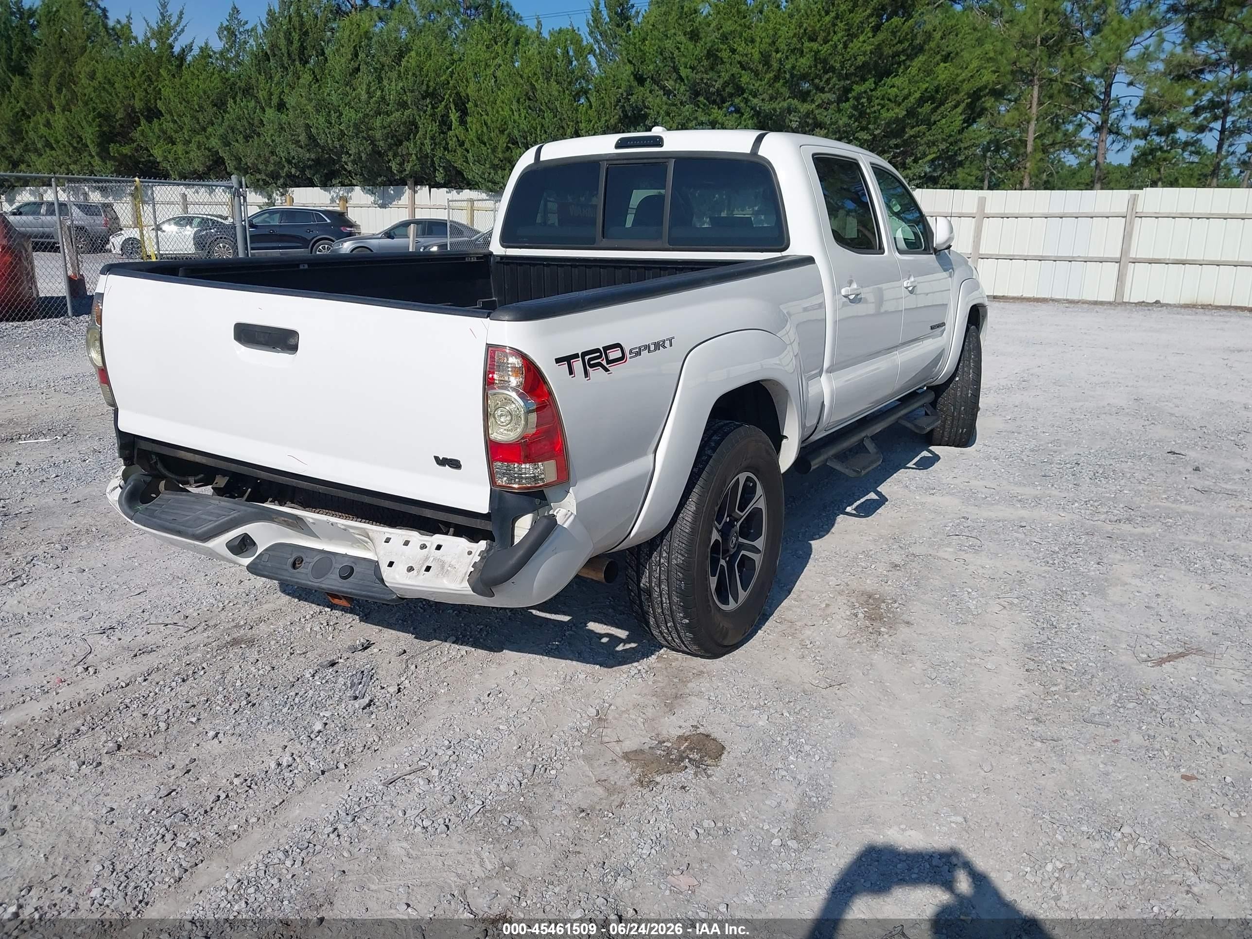 2009 Toyota Tacoma Prerunner V6 White vin: 3TMKU72N89M019937