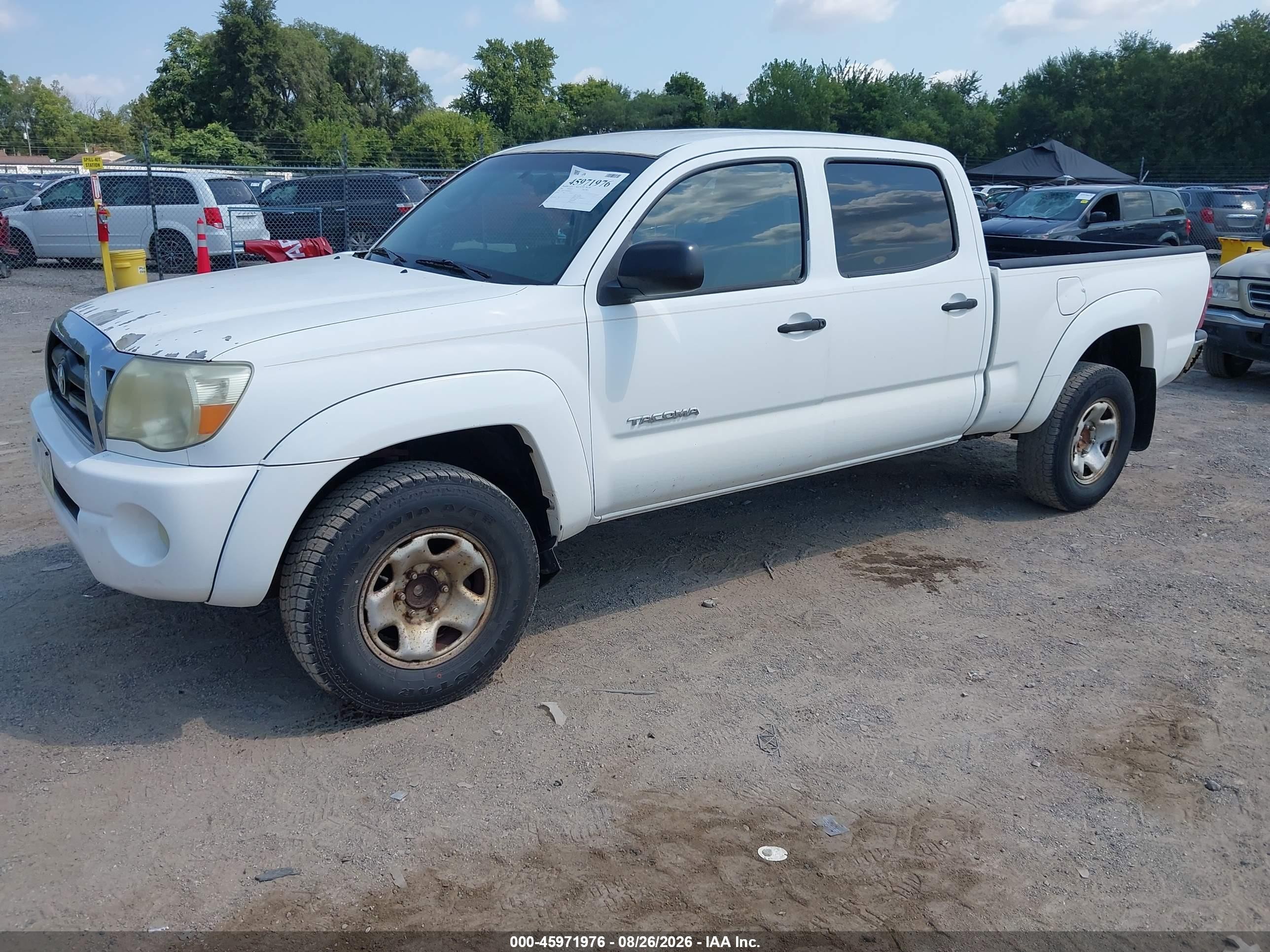 2005 Toyota Tacoma Prerunner V6 White vin: 3TMKU72N95M004471