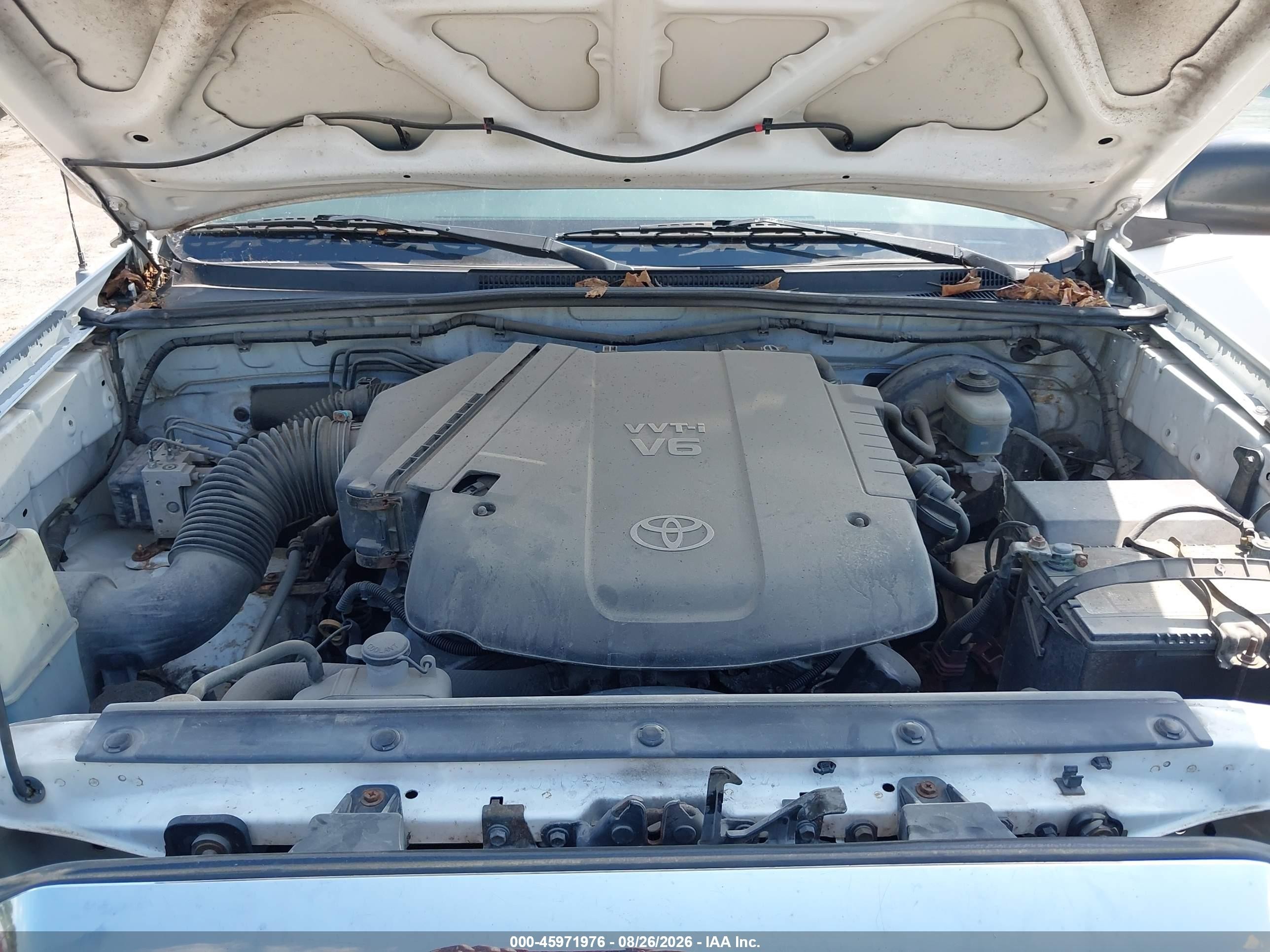 2005 Toyota Tacoma Prerunner V6 White vin: 3TMKU72N95M004471
