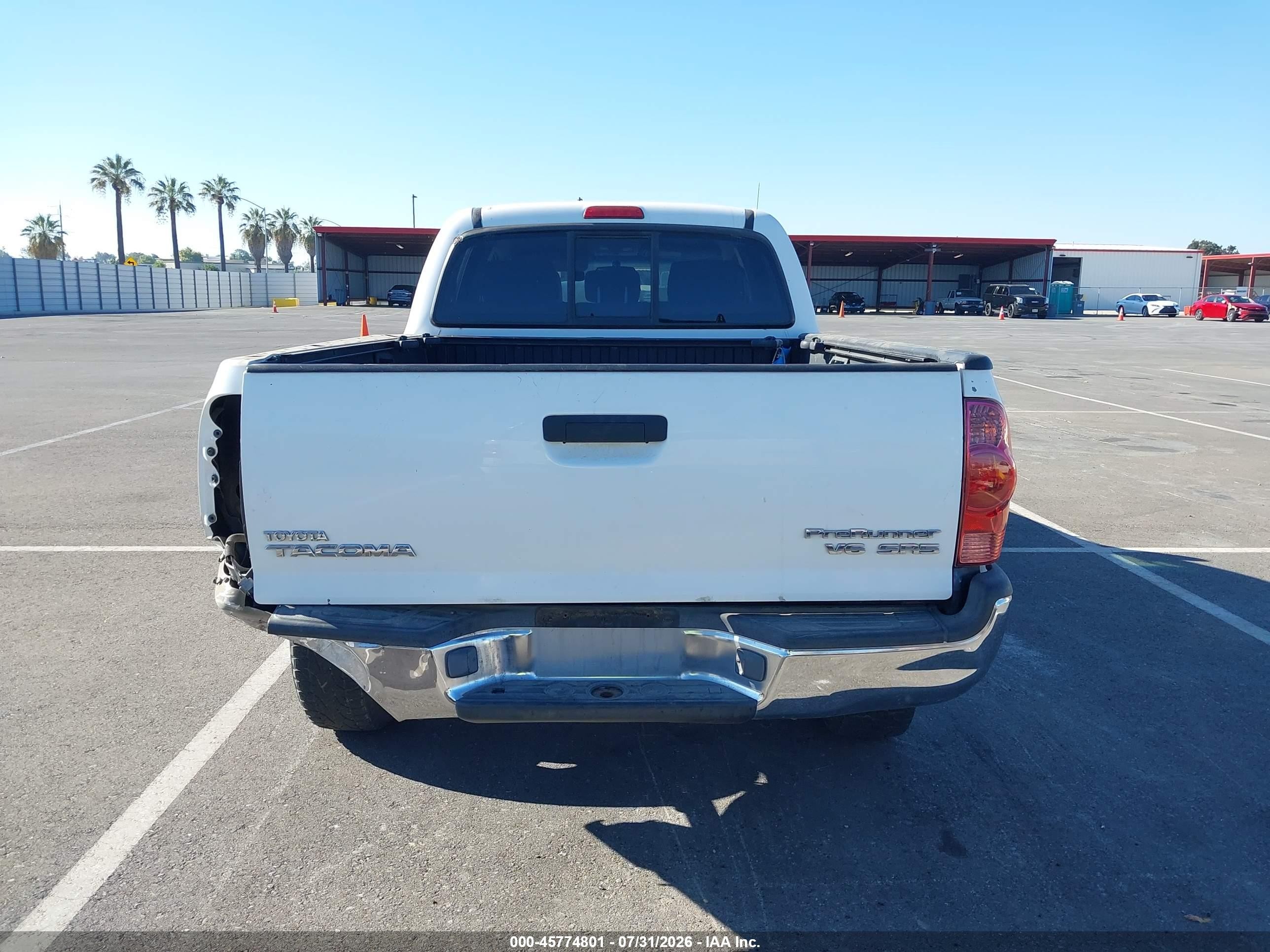 2006 Toyota Tacoma Prerunner V6 White vin: 3TMKU72NX6M005677