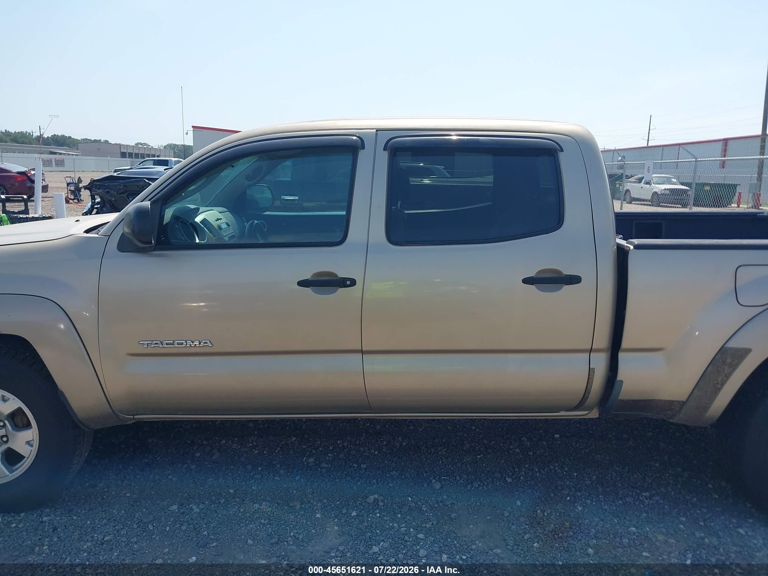 2007 Toyota Tacoma Prerunner V6 Tan vin: 3TMKU72NX7M013263