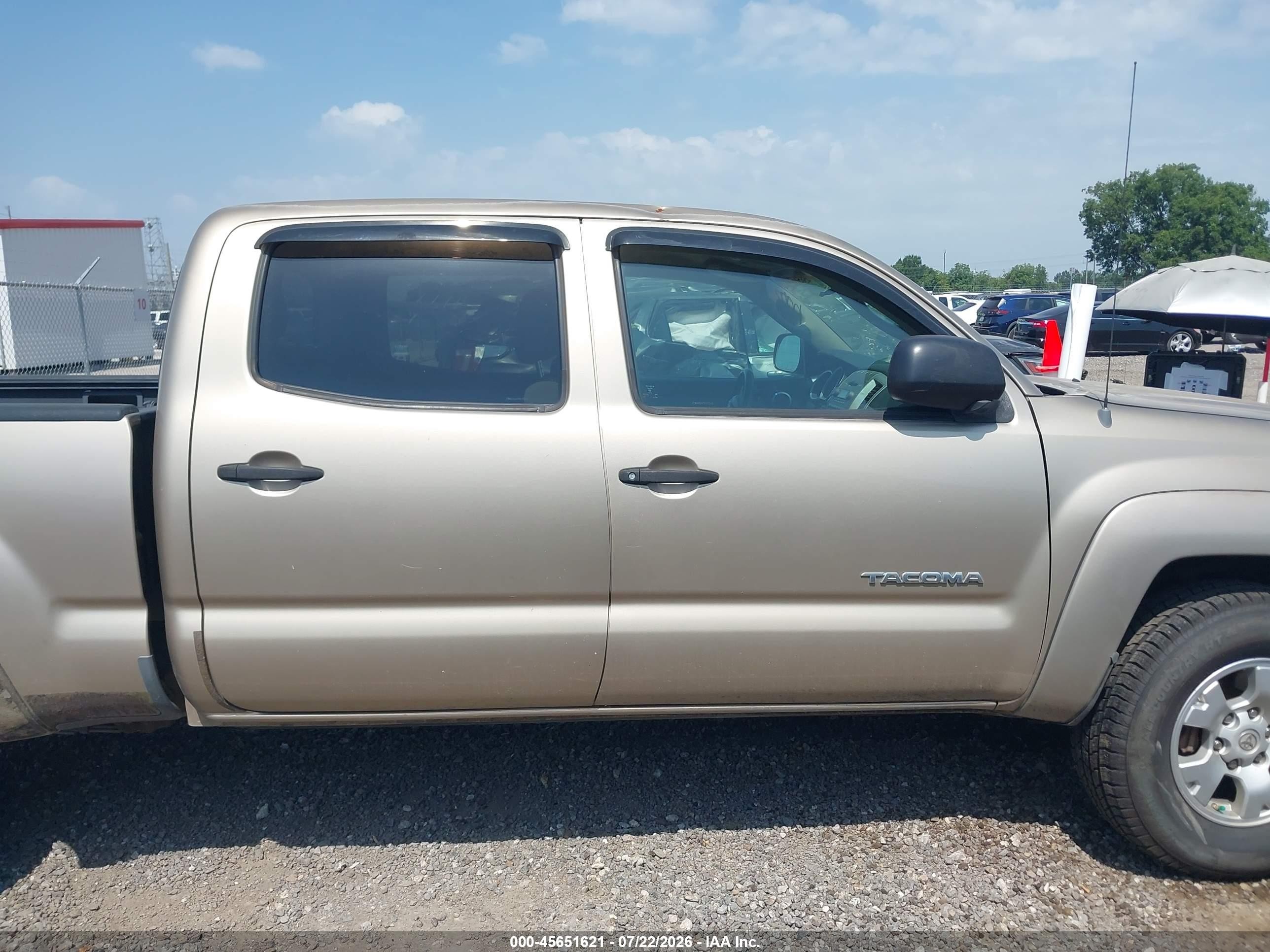 2007 Toyota Tacoma Prerunner V6 Tan vin: 3TMKU72NX7M013263