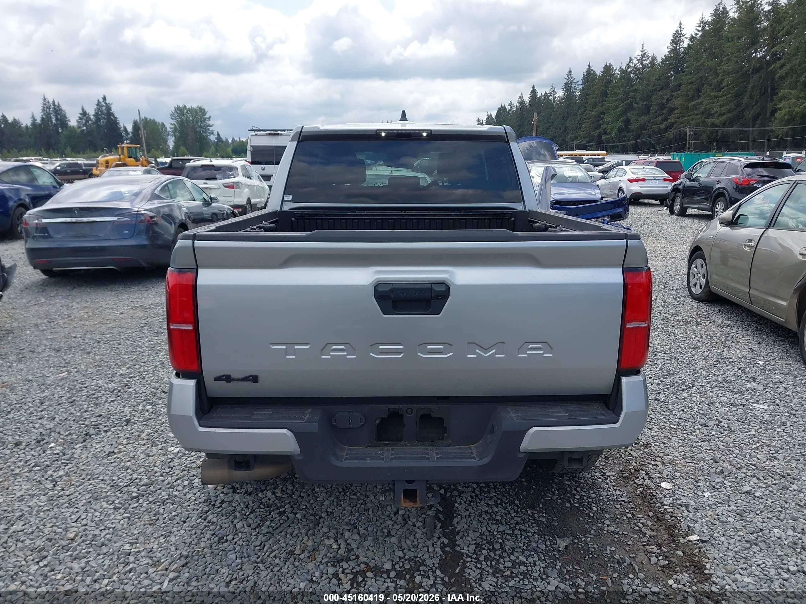 2024 Toyota Tacoma Trd Off Road Gray vin: 3TMLB5JN0RM019057
