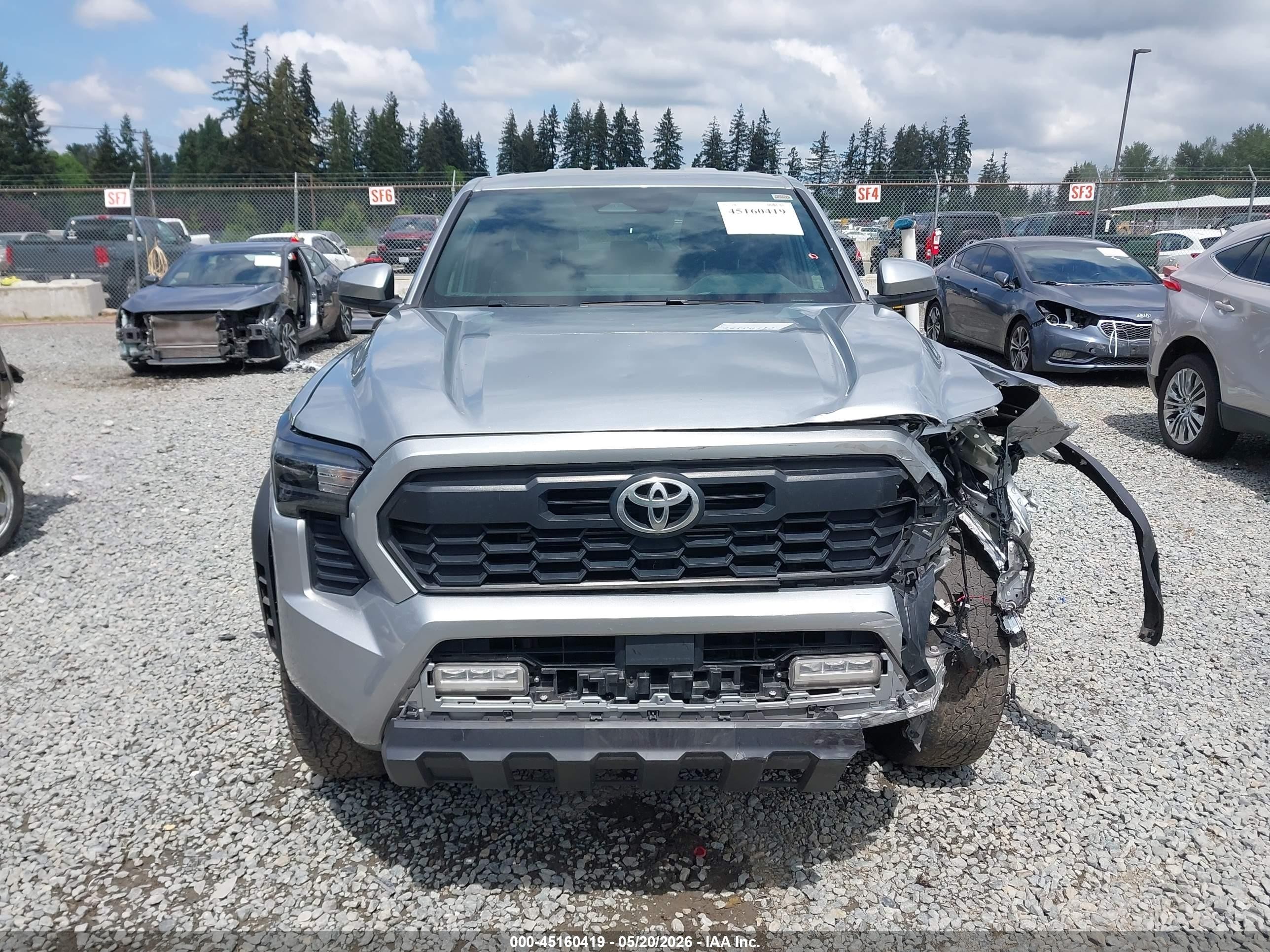 2024 Toyota Tacoma Trd Off Road Gray vin: 3TMLB5JN0RM019057