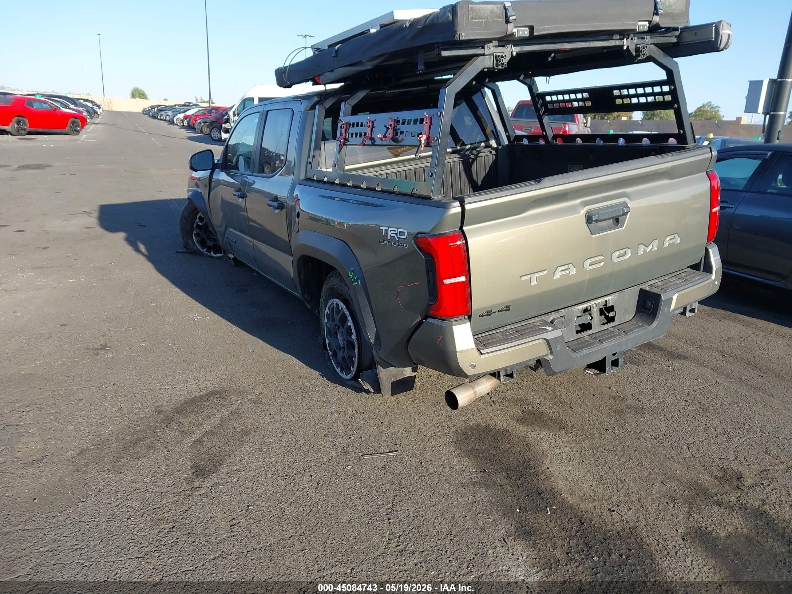 2024 Toyota Tacoma Trd Off Road Beige vin: 3TMLB5JN0RM033248
