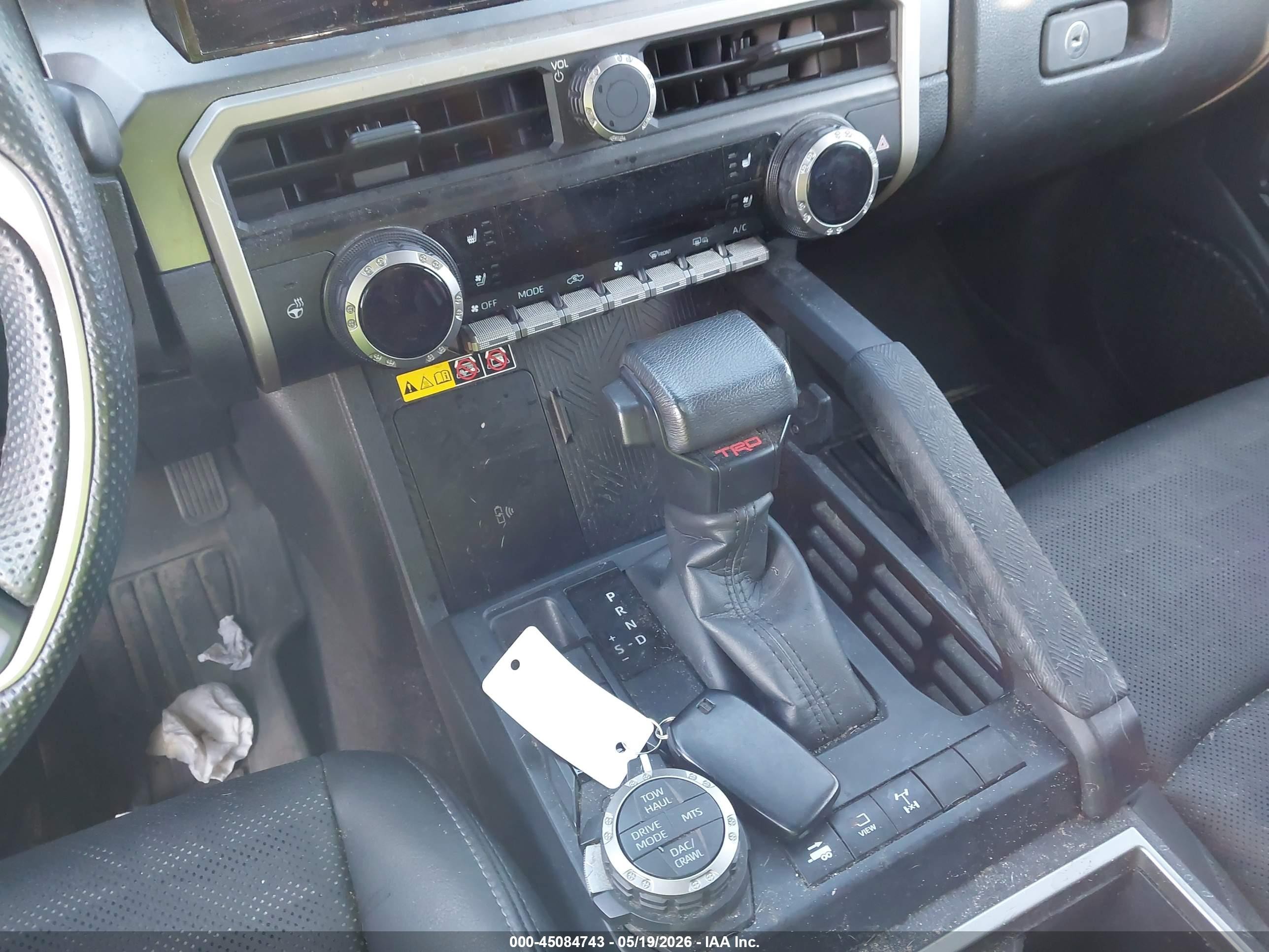 2024 Toyota Tacoma Trd Off Road Beige vin: 3TMLB5JN0RM033248