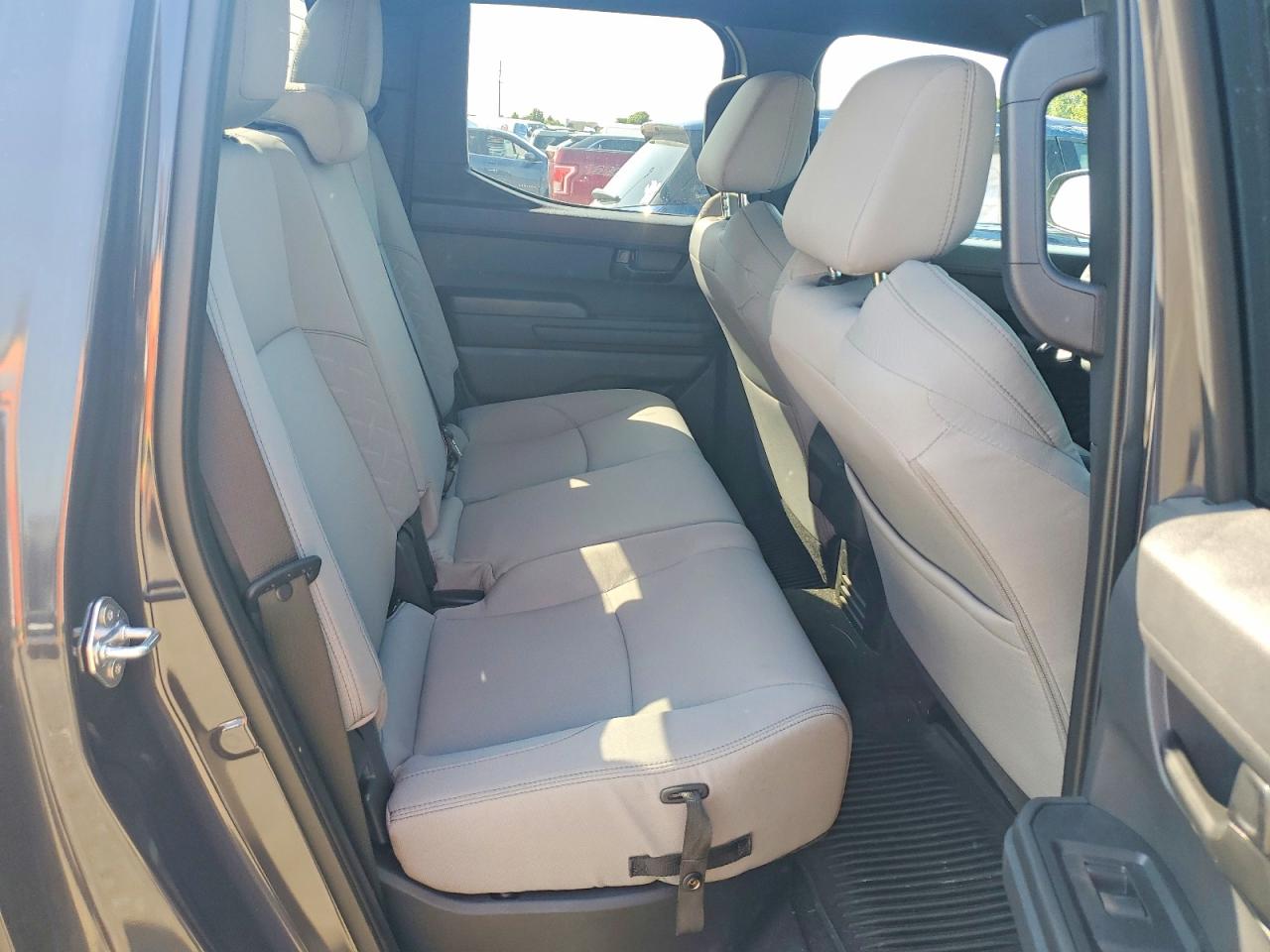 2025 Toyota Tacoma Sr5 Gray vin: 3TMLB5JN0SM157459