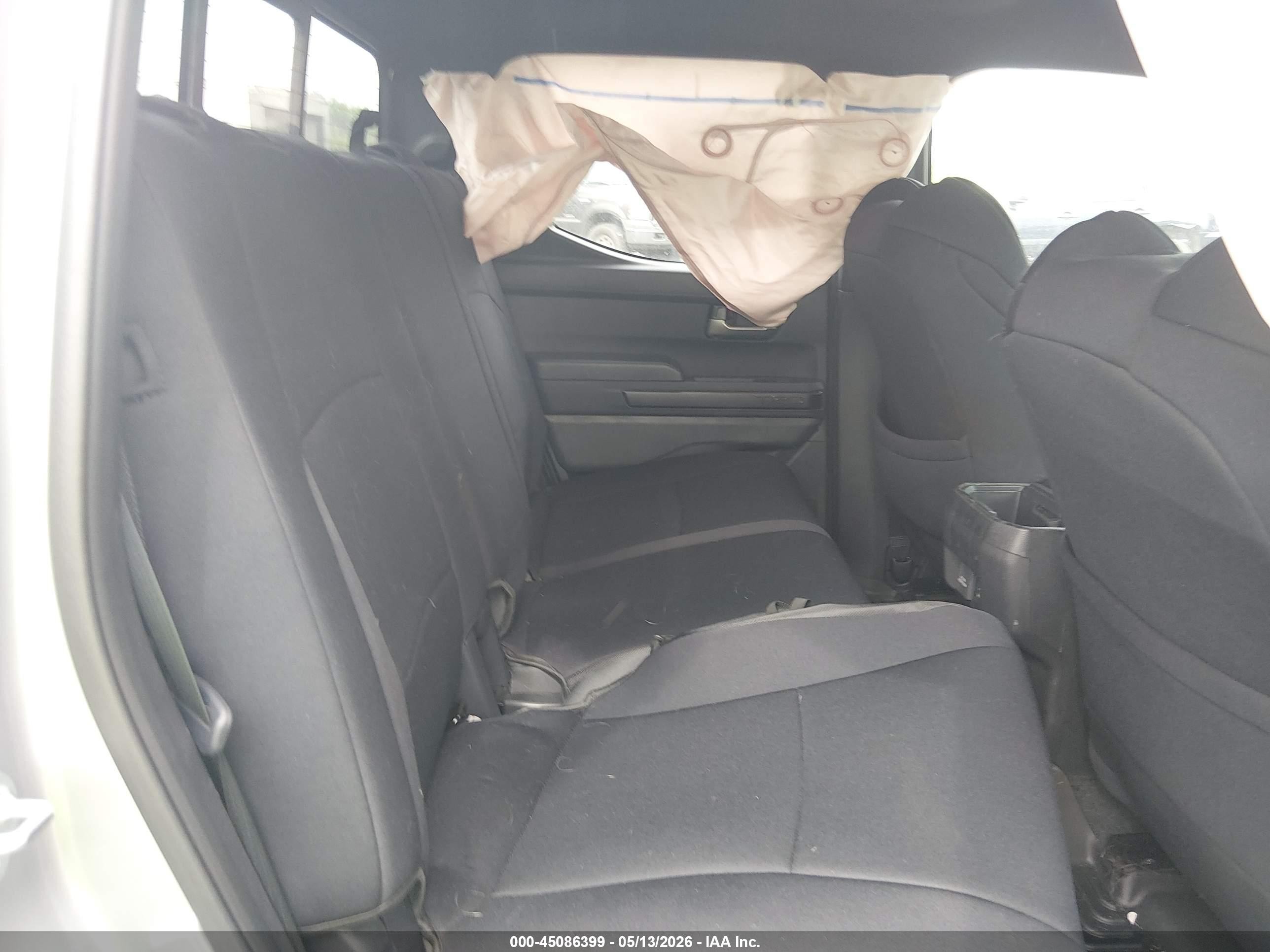 2024 Toyota Tacoma Trd Off Road Silver vin: 3TMLB5JN1RM038457