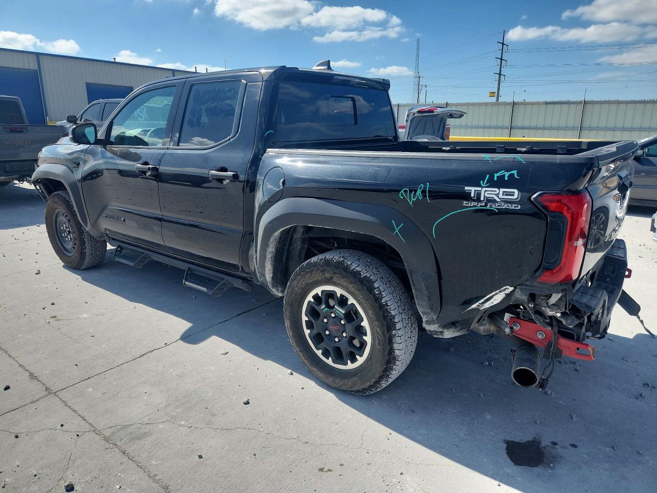 2025 Toyota Tacoma Trd Off-road Черный vin: 3TMLB5JN1SM092217