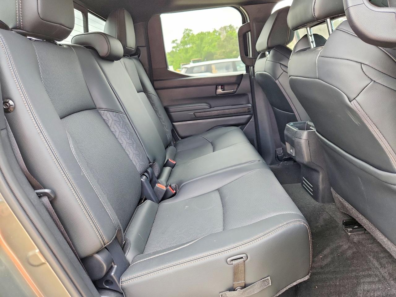 2025 Toyota Tacoma Limited Зеленый vin: 3TMLB5JN1SM108710