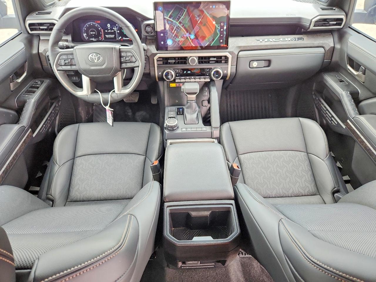 2025 Toyota Tacoma Limited Зеленый vin: 3TMLB5JN1SM108710