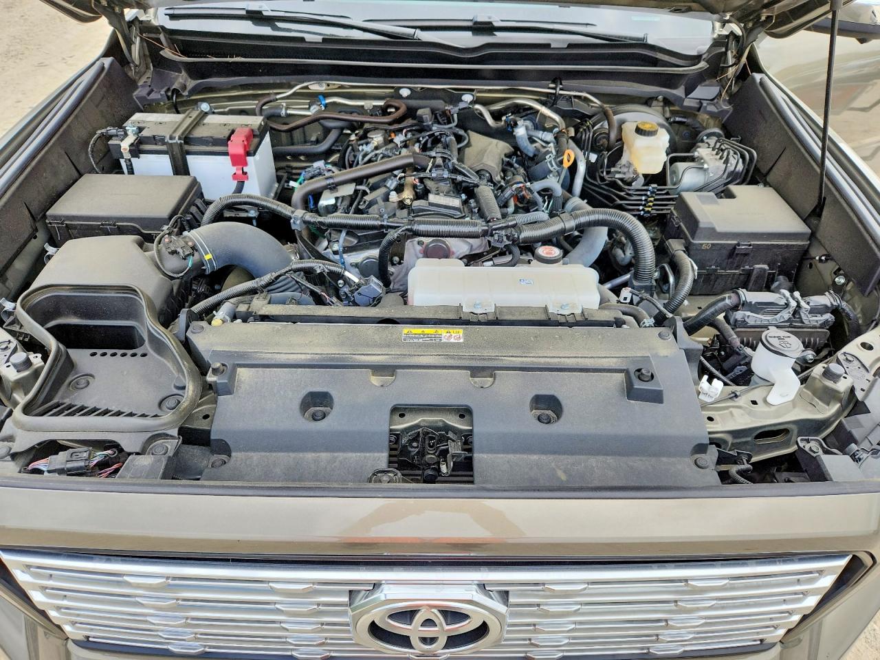 2025 Toyota Tacoma Limited Зеленый vin: 3TMLB5JN1SM108710