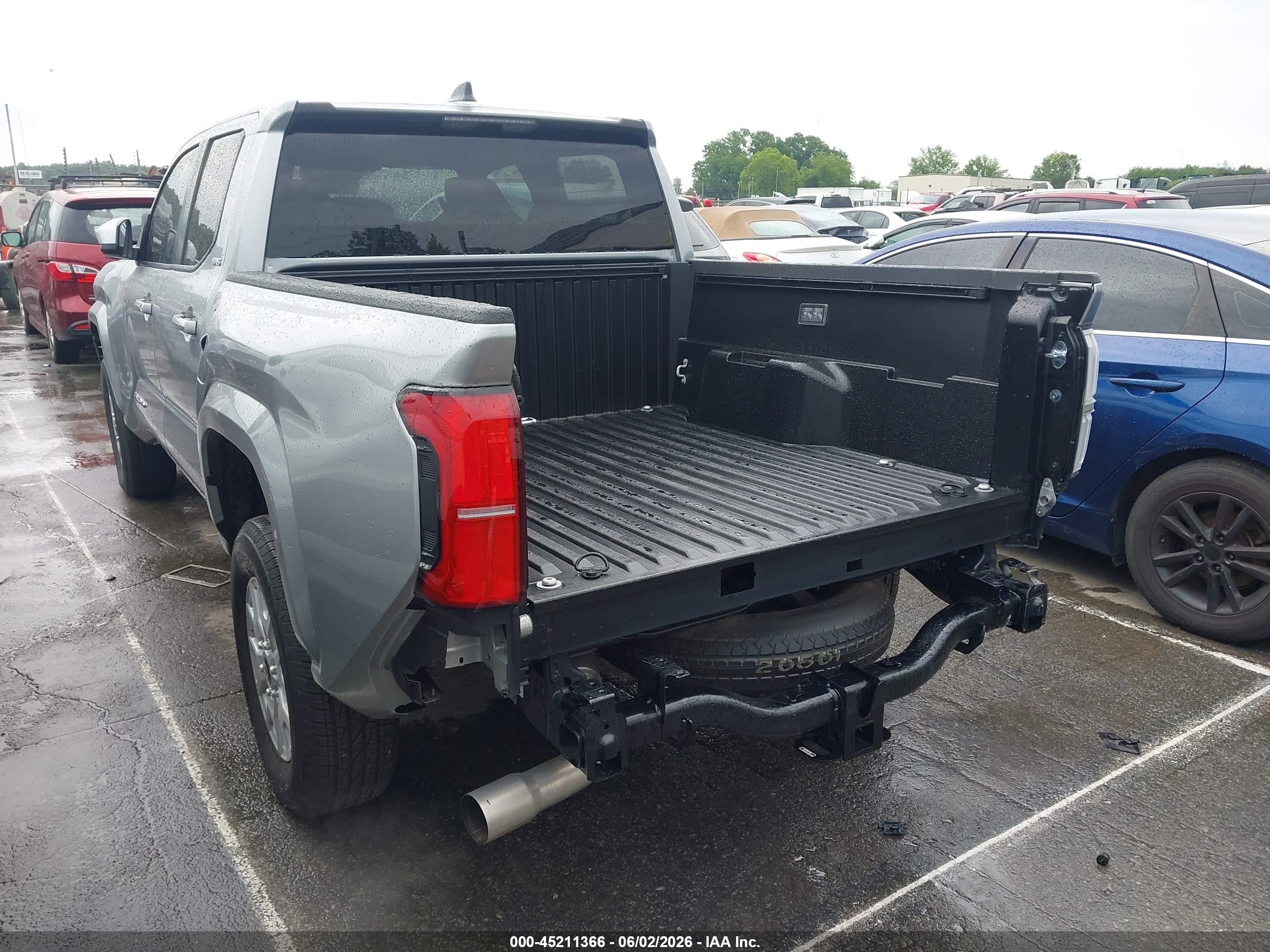 2026 Toyota Tacoma Sr5 Gray vin: 3TMLB5JN1TM225320