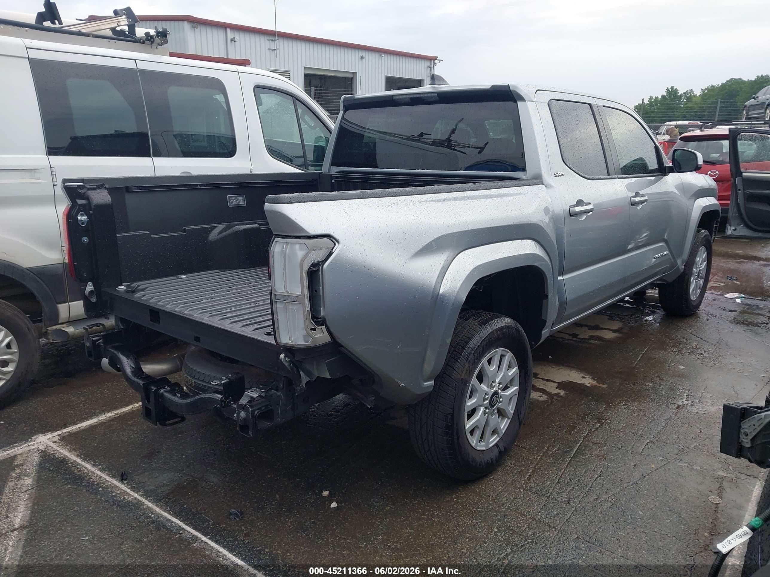 2026 Toyota Tacoma Sr5 Gray vin: 3TMLB5JN1TM225320