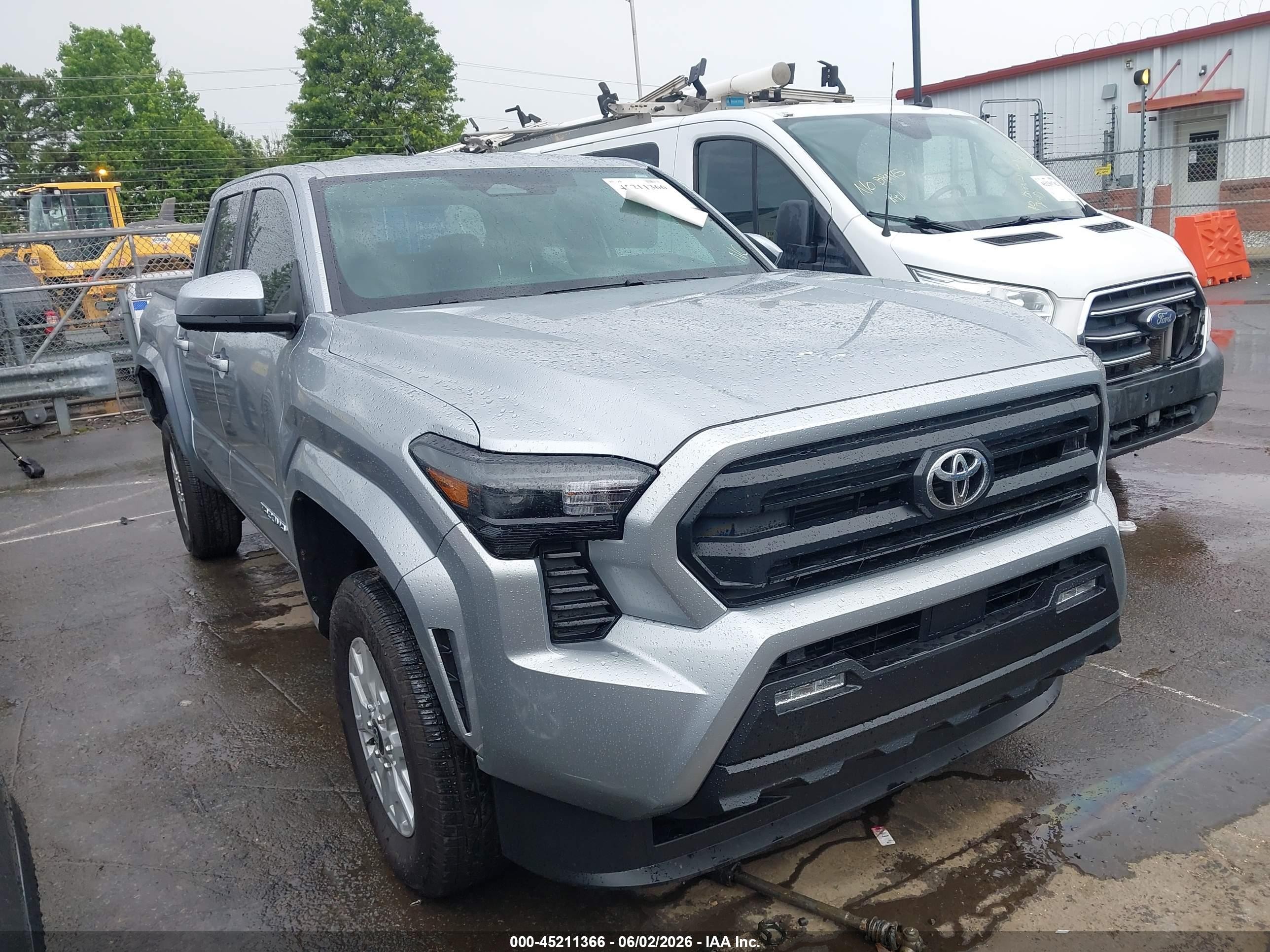 2026 Toyota Tacoma Sr5 Gray vin: 3TMLB5JN1TM225320