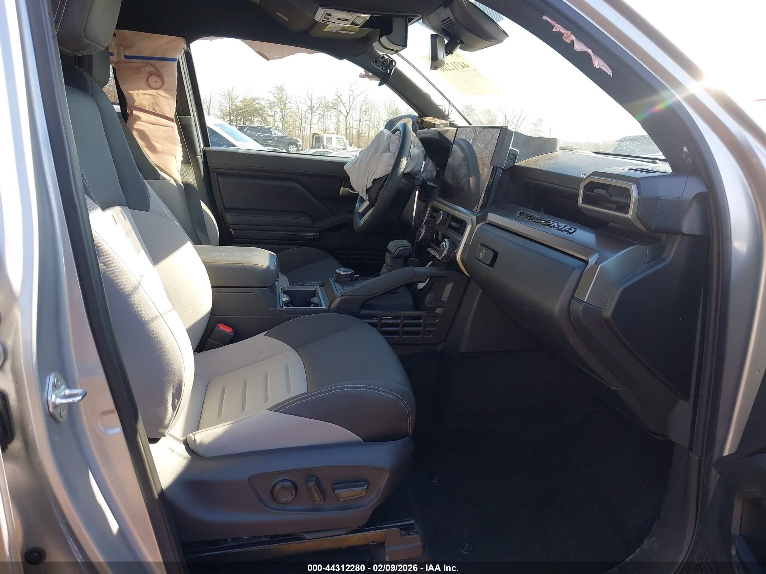2025 Toyota Tacoma Trd Sport Красный vin: 3TMLB5JN2SM090251