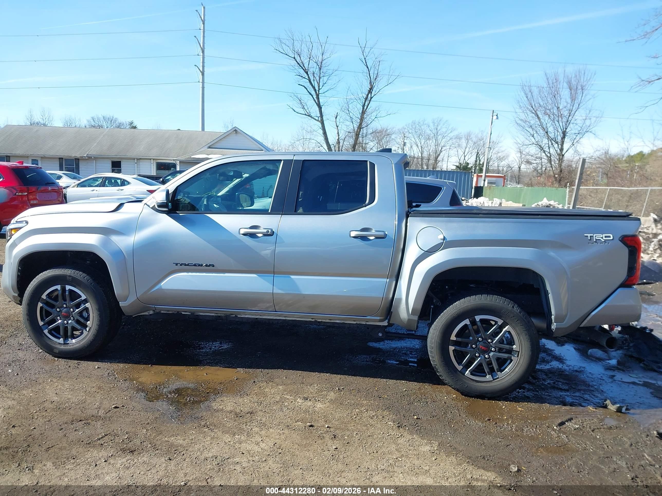 2025 Toyota Tacoma Trd Sport Красный vin: 3TMLB5JN2SM090251