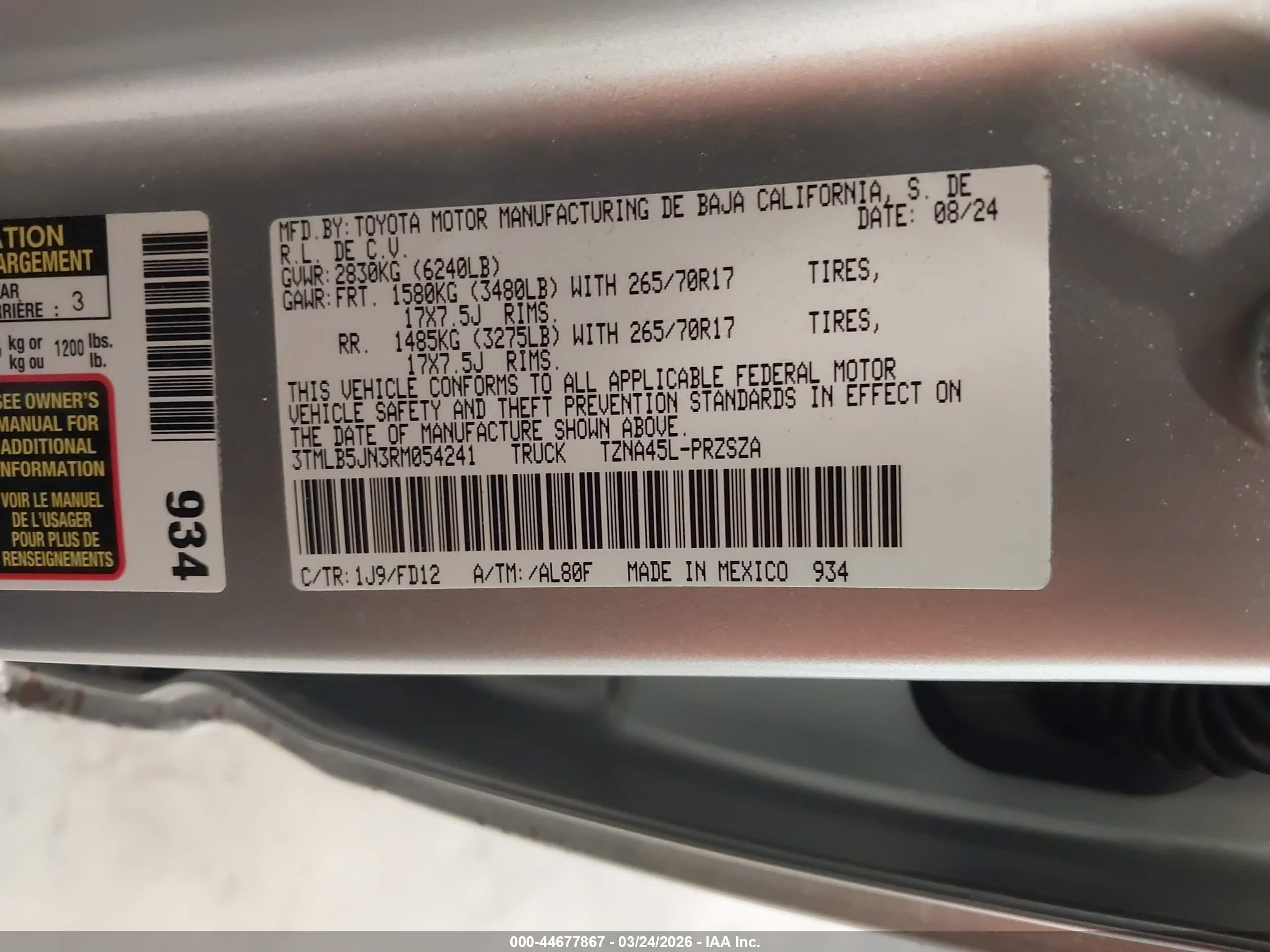 2024 Toyota Tacoma Trd Off Road Silver vin: 3TMLB5JN3RM054241