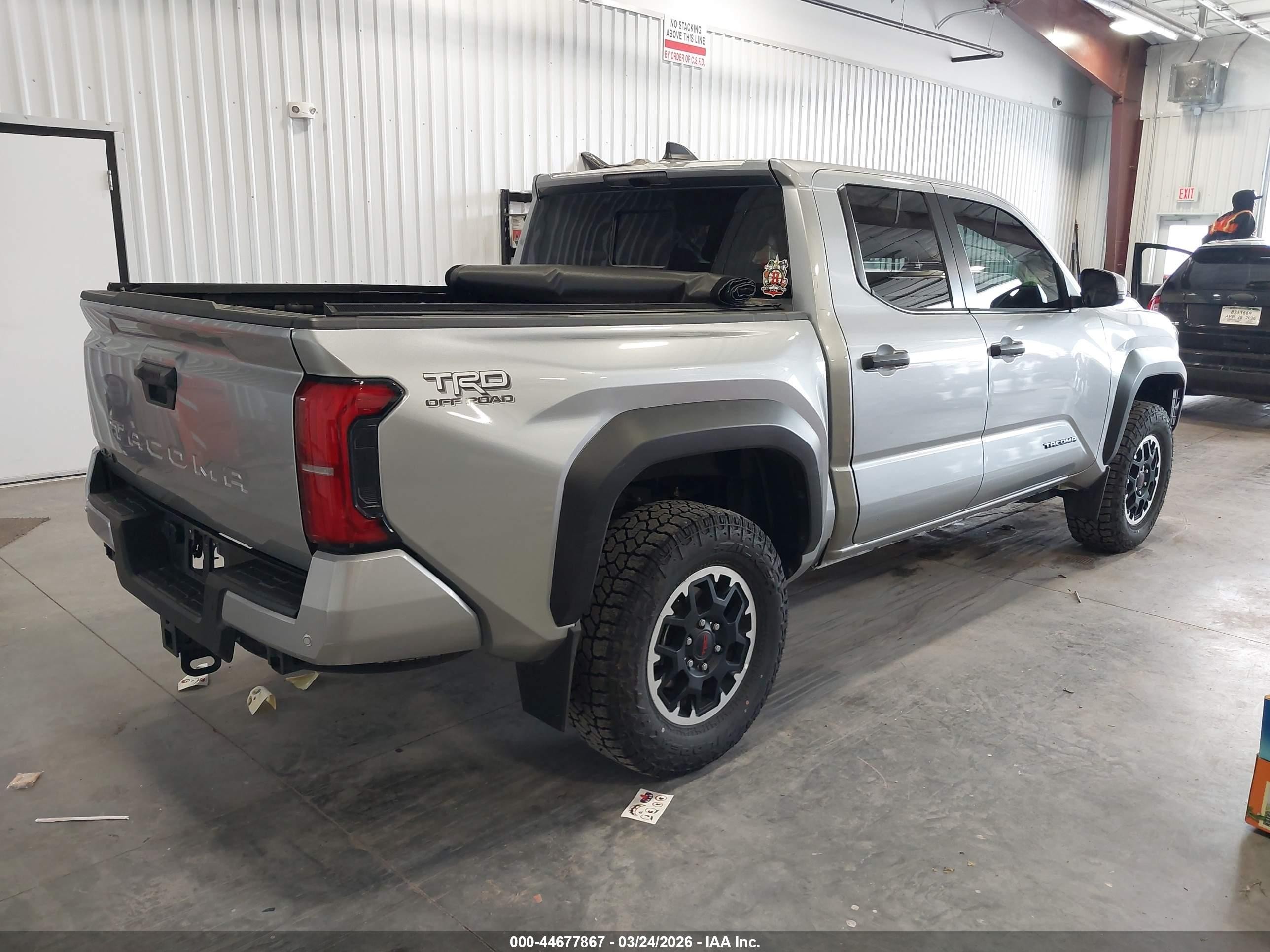 2024 Toyota Tacoma Trd Off Road Silver vin: 3TMLB5JN3RM054241