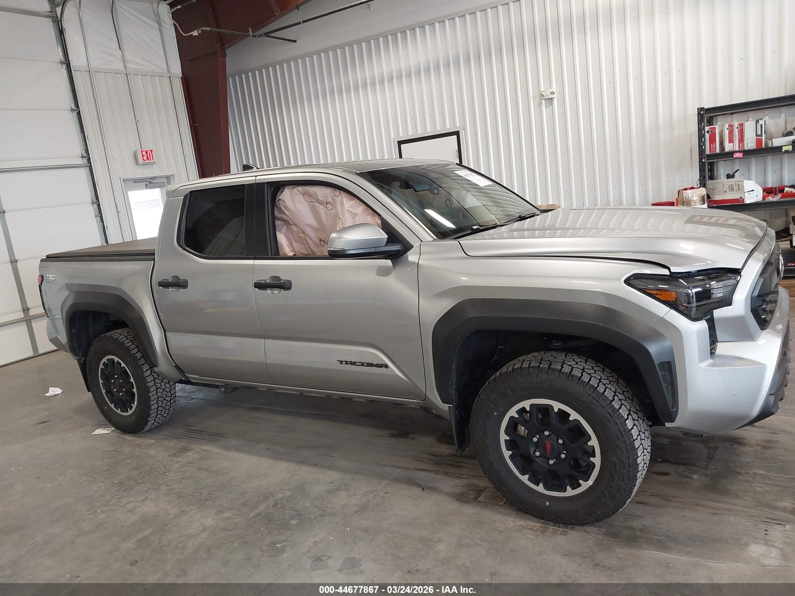 2024 Toyota Tacoma Trd Off Road Silver vin: 3TMLB5JN3RM054241