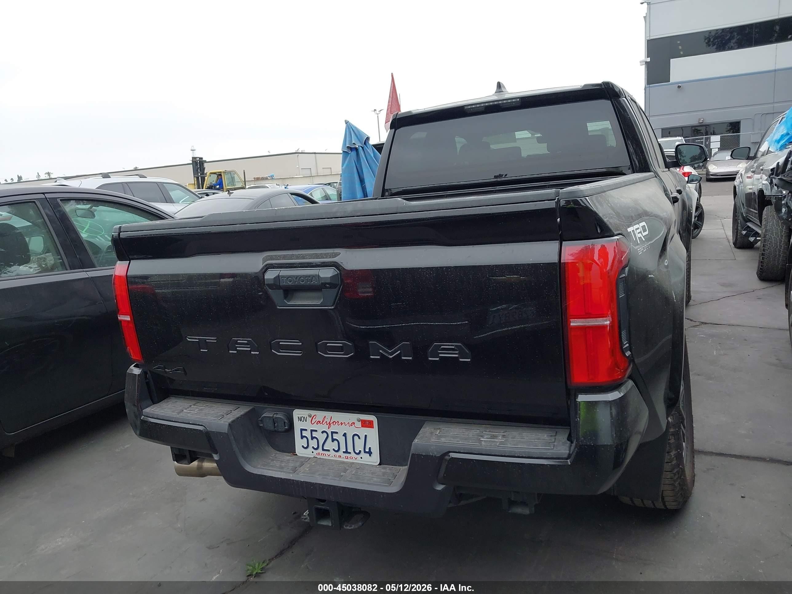 2024 Toyota Tacoma Trd Sport Черный vin: 3TMLB5JN5RM074023