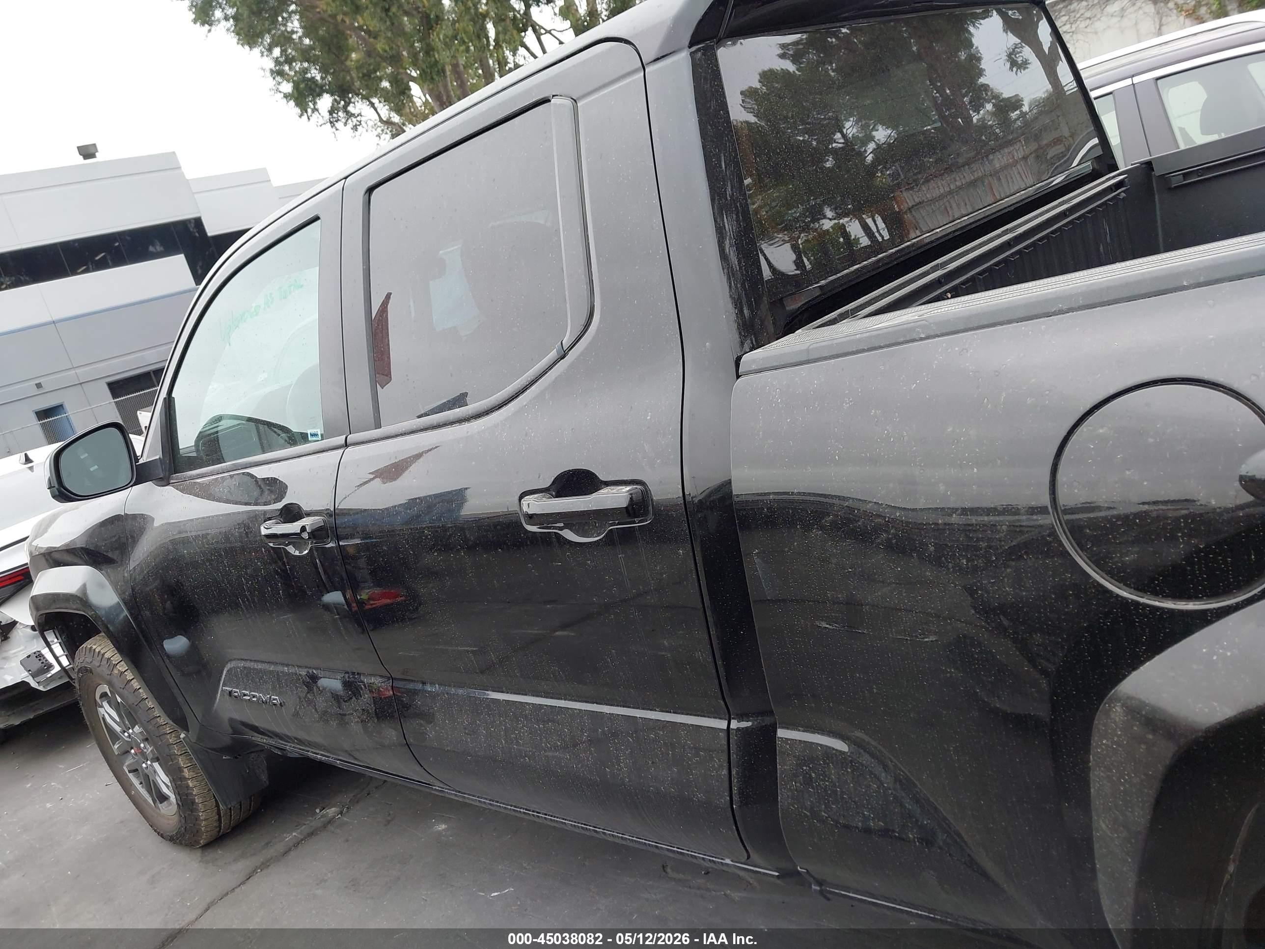 2024 Toyota Tacoma Trd Sport Черный vin: 3TMLB5JN5RM074023
