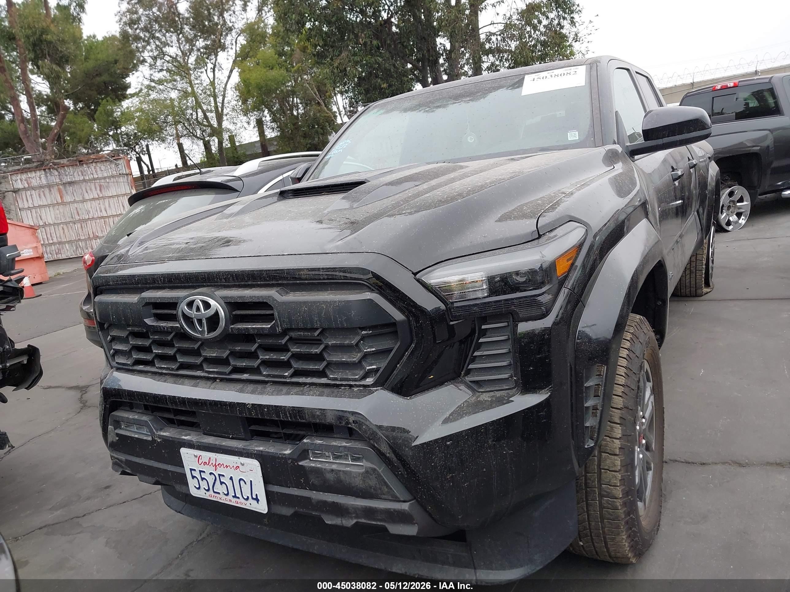 2024 Toyota Tacoma Trd Sport Черный vin: 3TMLB5JN5RM074023